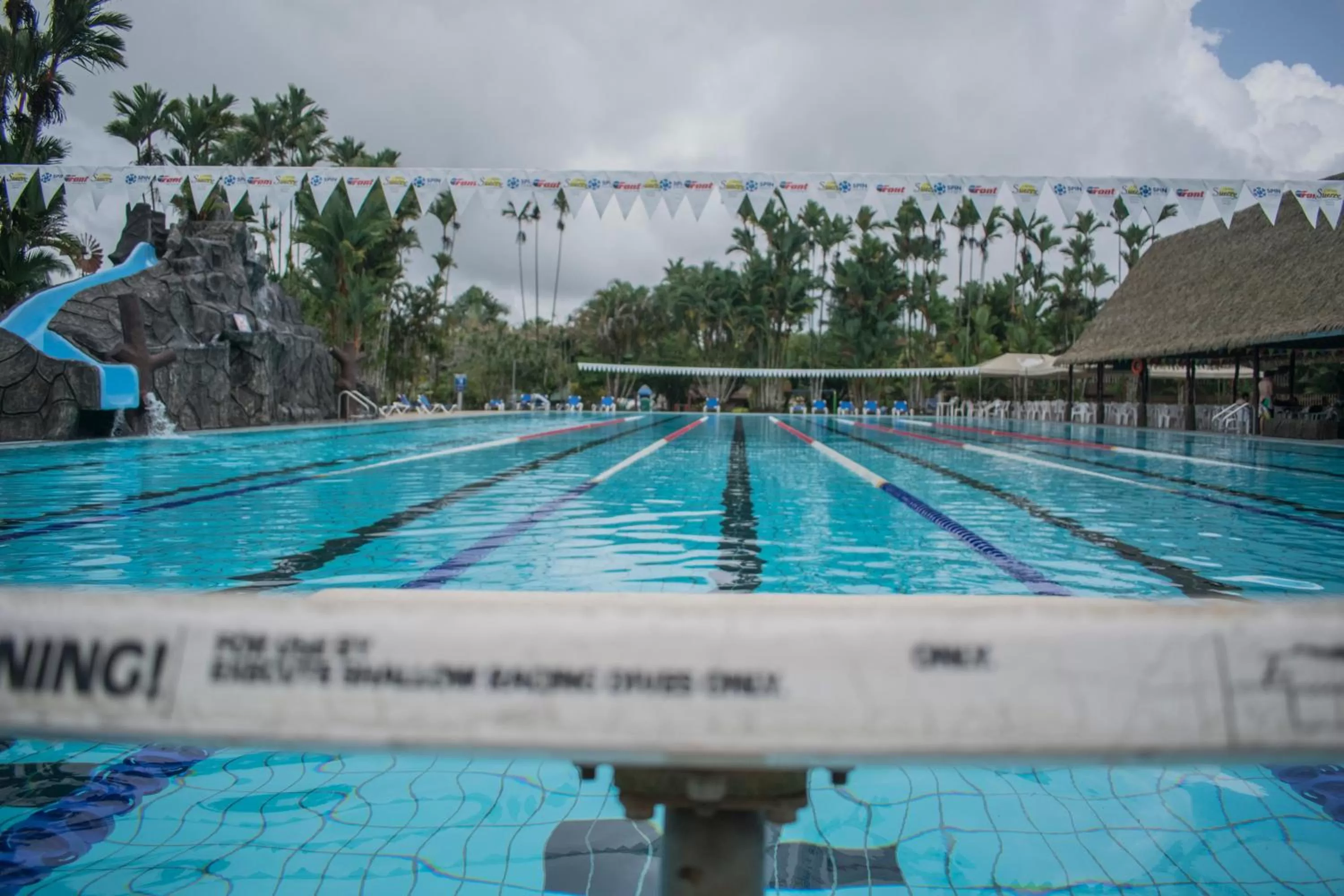 Swimming pool in Hotel Suerre