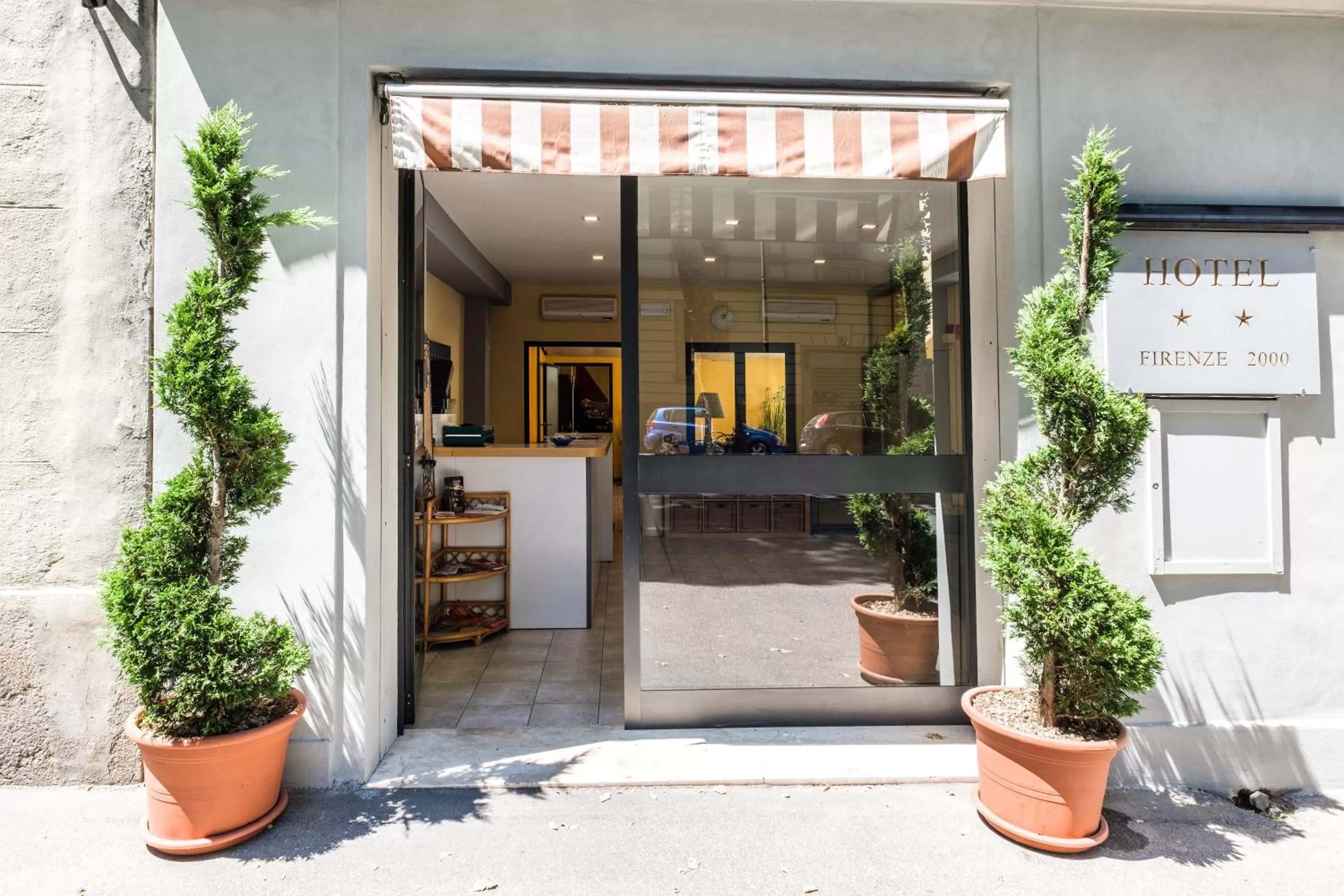 Property building in Hotel Firenze 2000