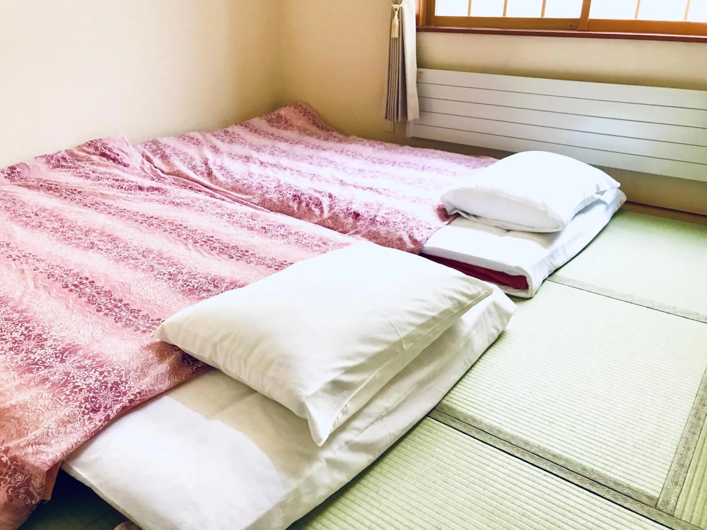 Other, Bed in Pension Puppy Tail