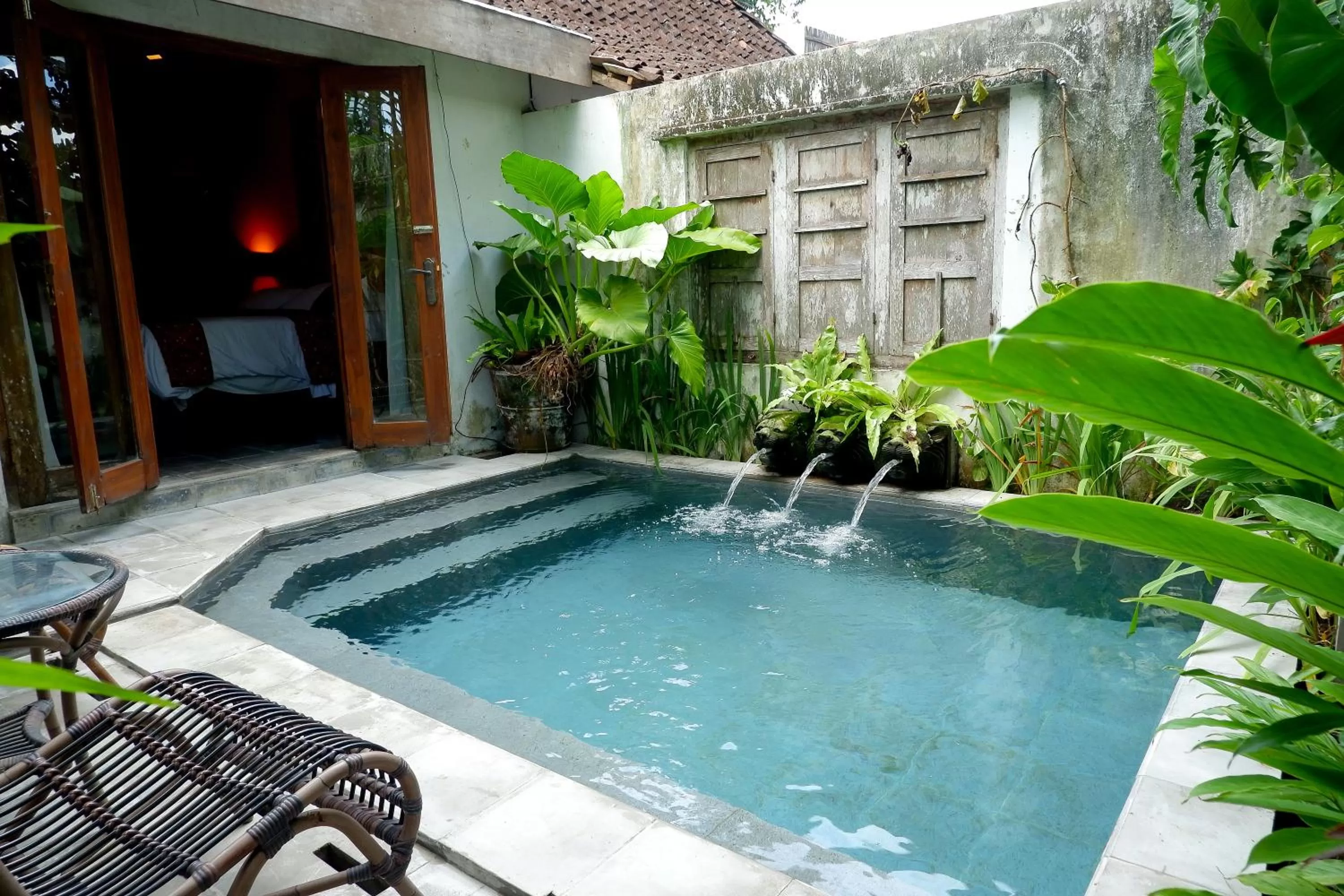 Pool view in D'omah Yogya Hotel