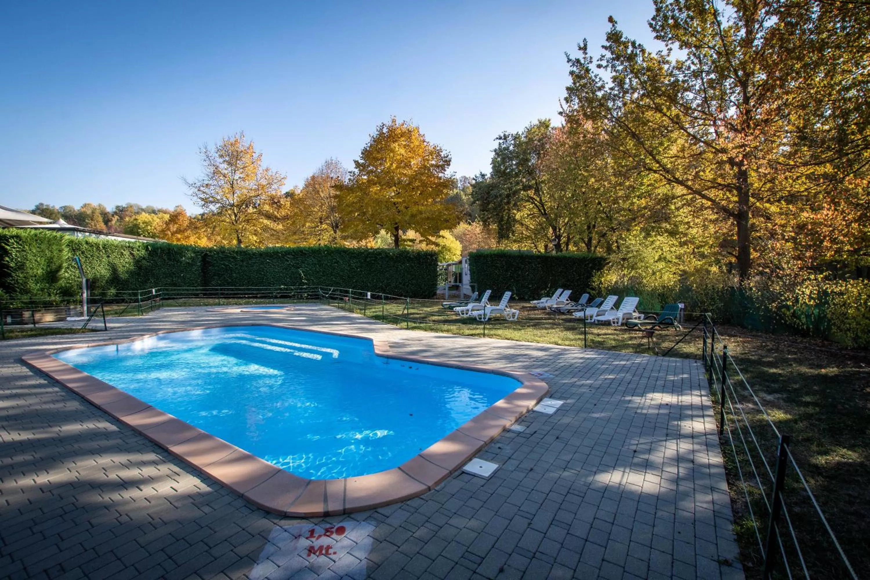 Swimming pool in Albavillage Rooms & Camping