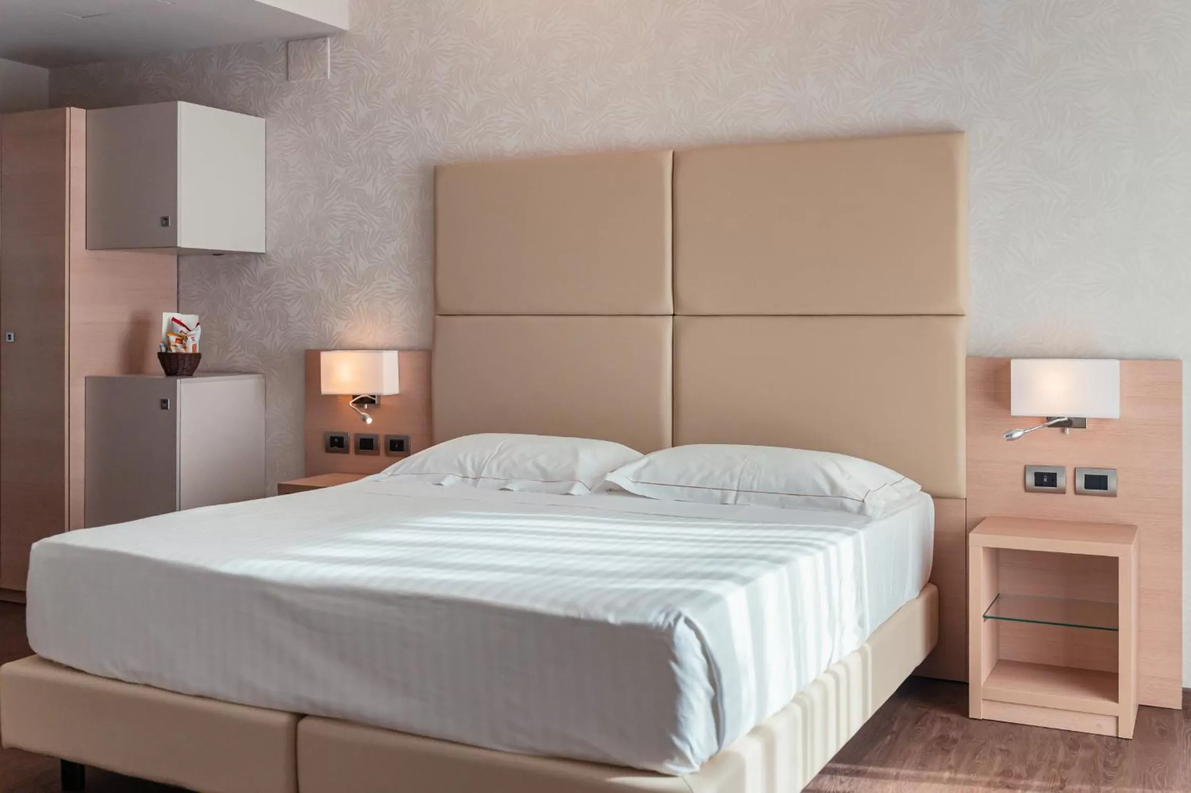 Bed in Hotel Continental