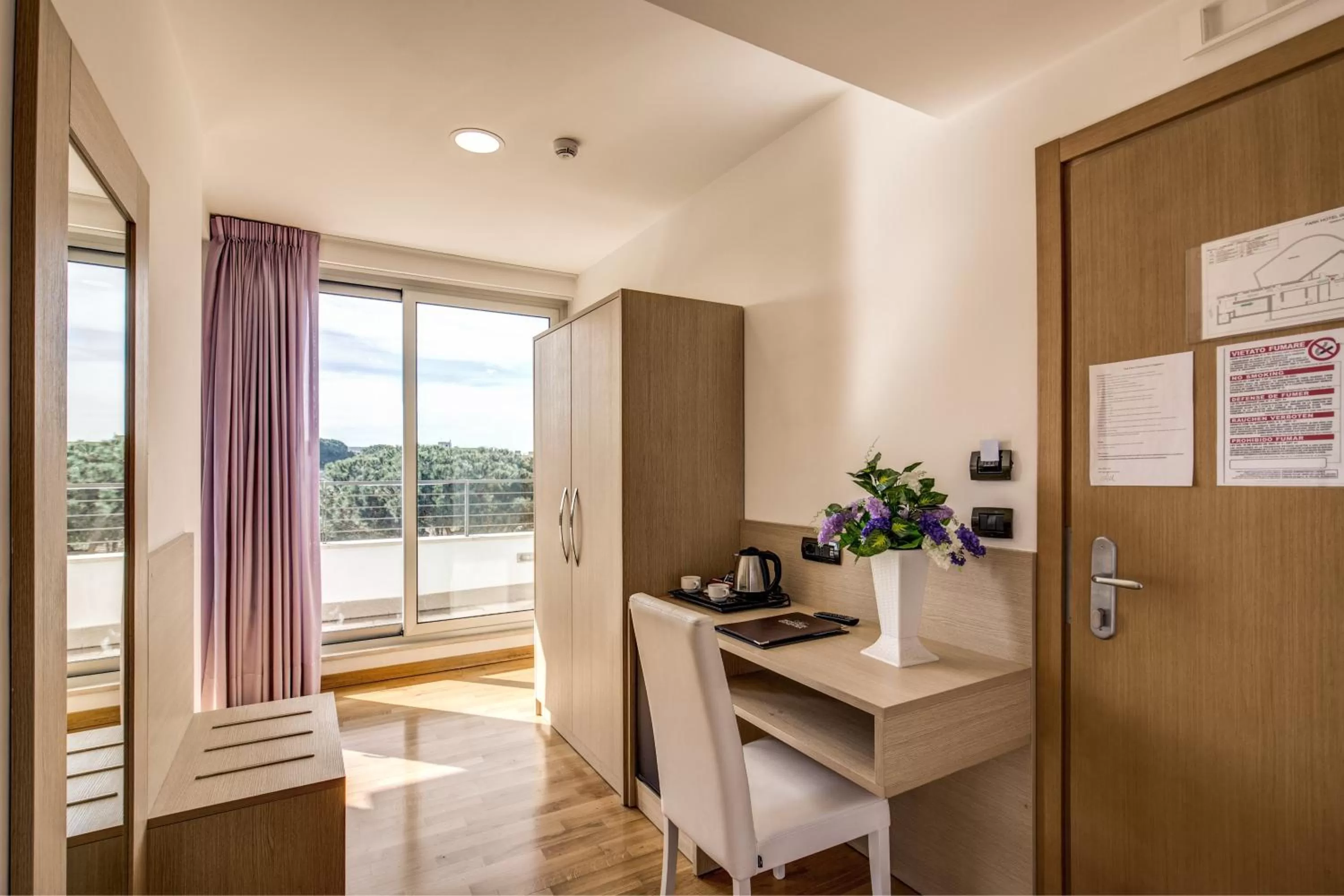 Seating area in Ginevra Palace Hotel