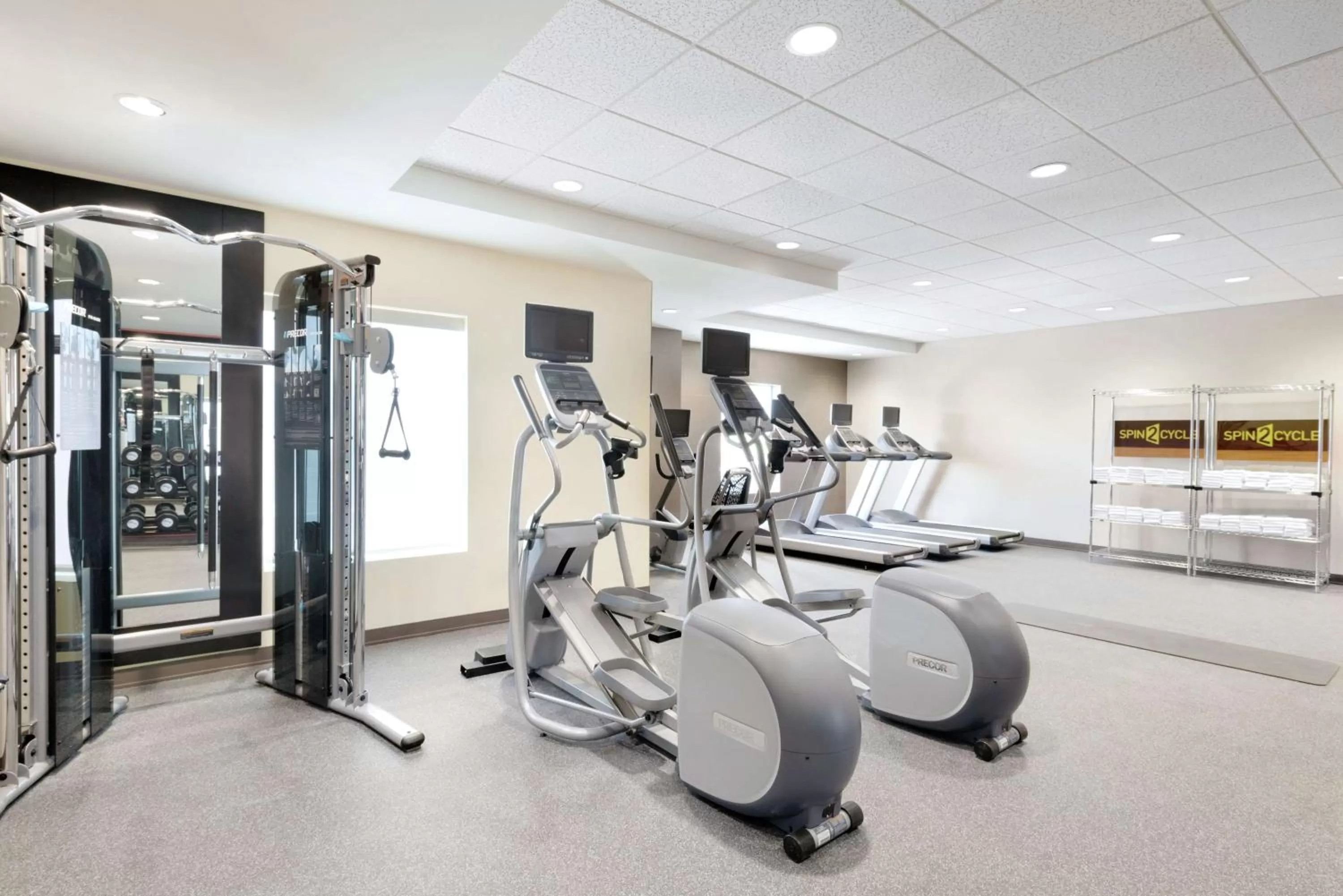 Fitness centre/facilities in Home2 Suites By Hilton Prattville