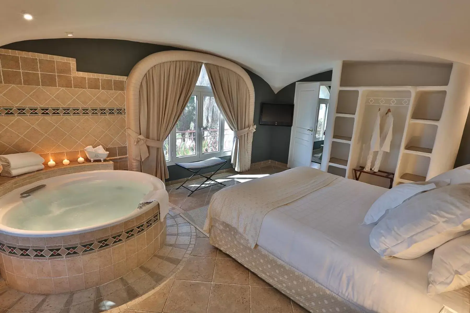 Prestige Suite with Jacuzzi in Ostella Spa & Resort Prestige Suite with Jacuzzi in Ostella Spa & Resort