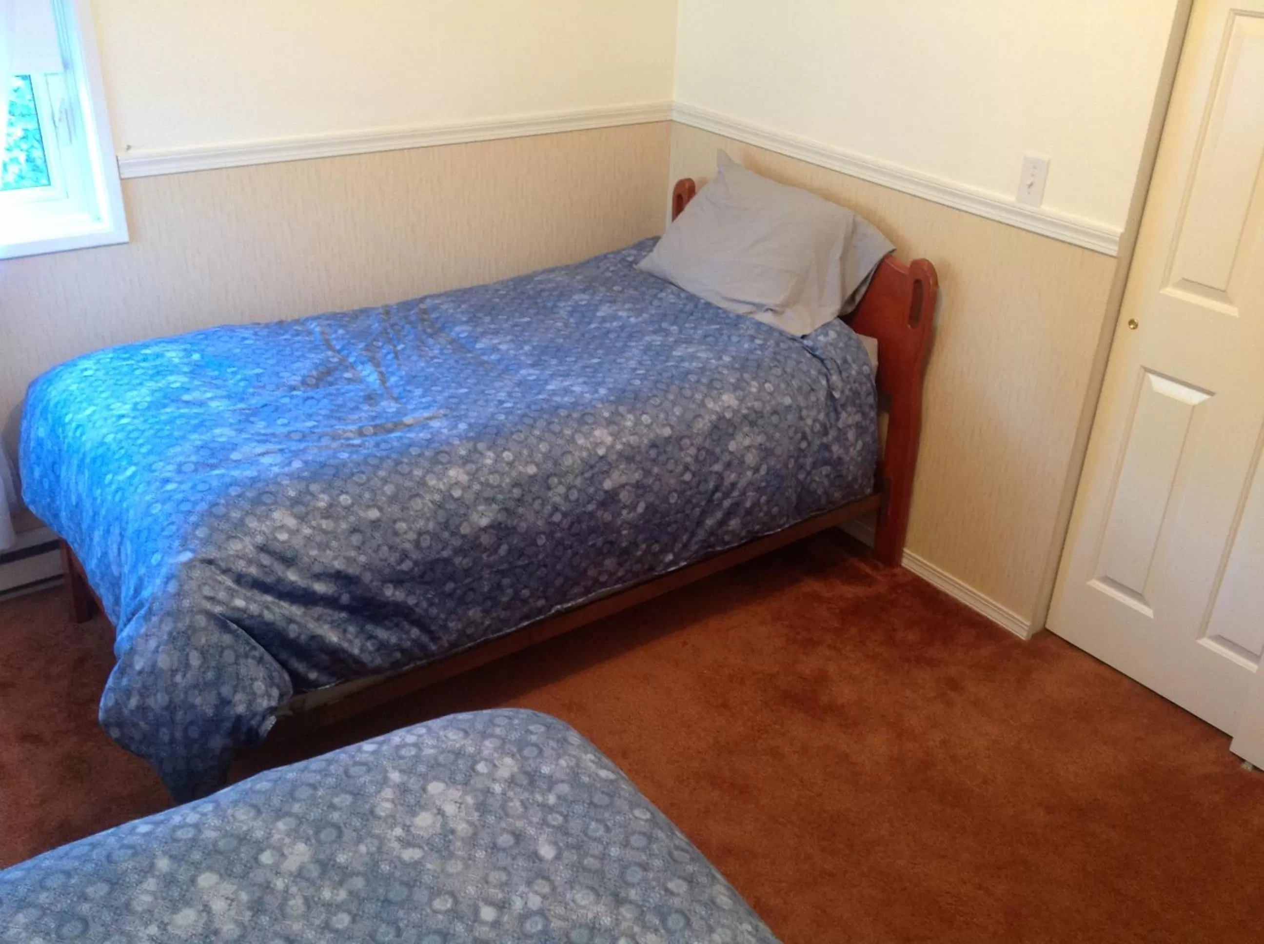 Bedroom, Bed in Laurel's Cottage by Elevate Rooms