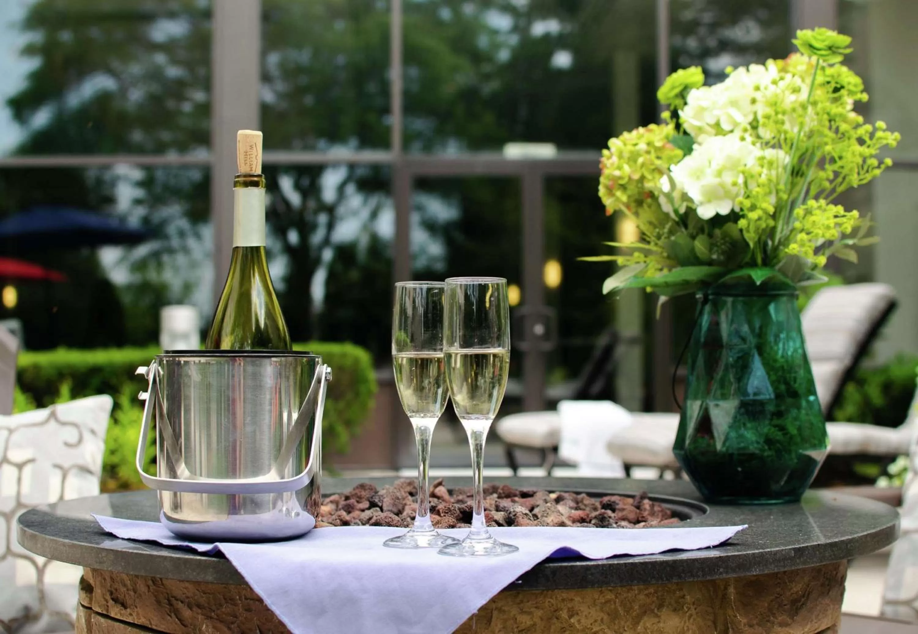 Inner courtyard view in DoubleTree by Hilton Boston-Milford