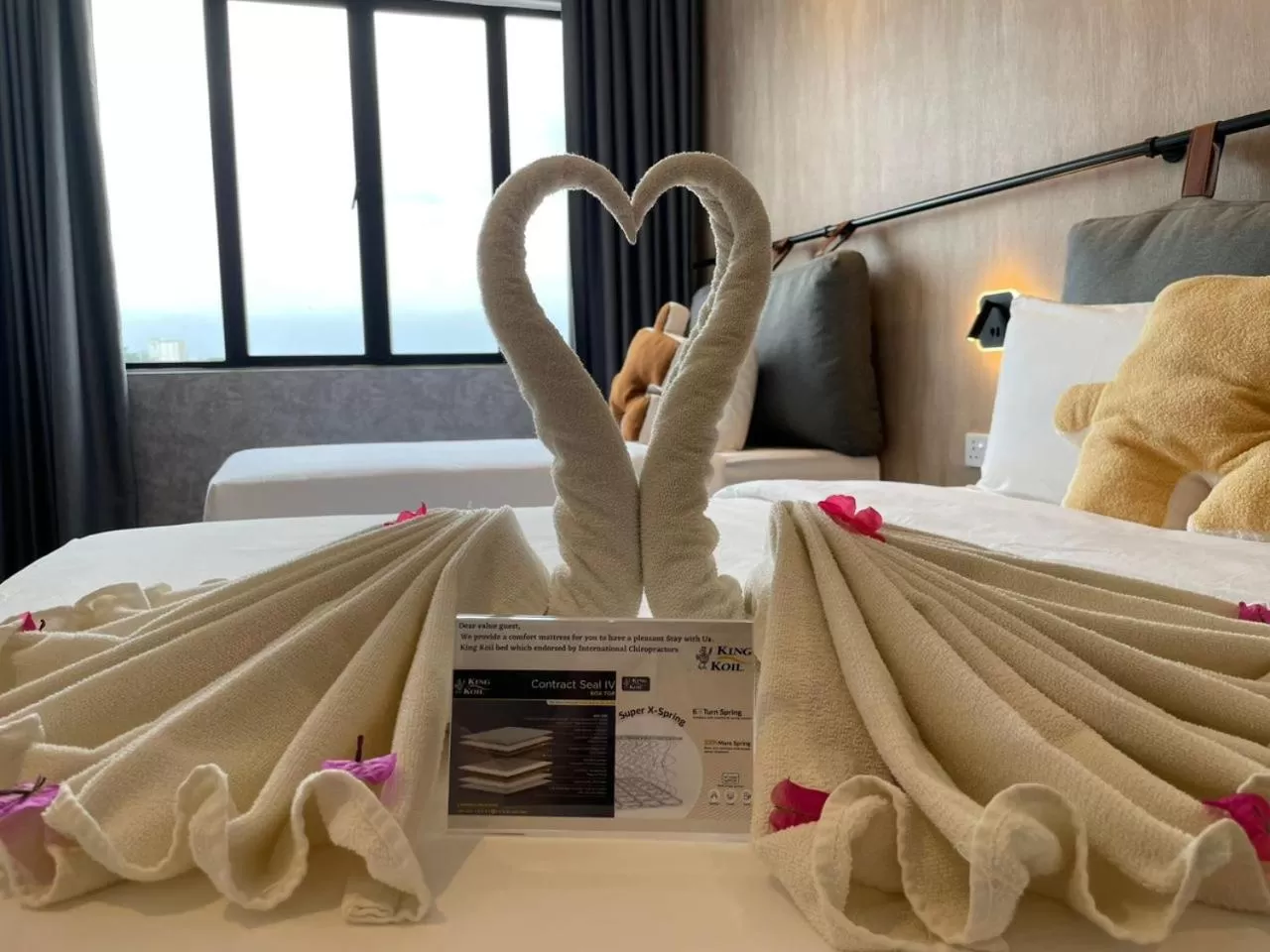 towels, Bed in Bagan Suite