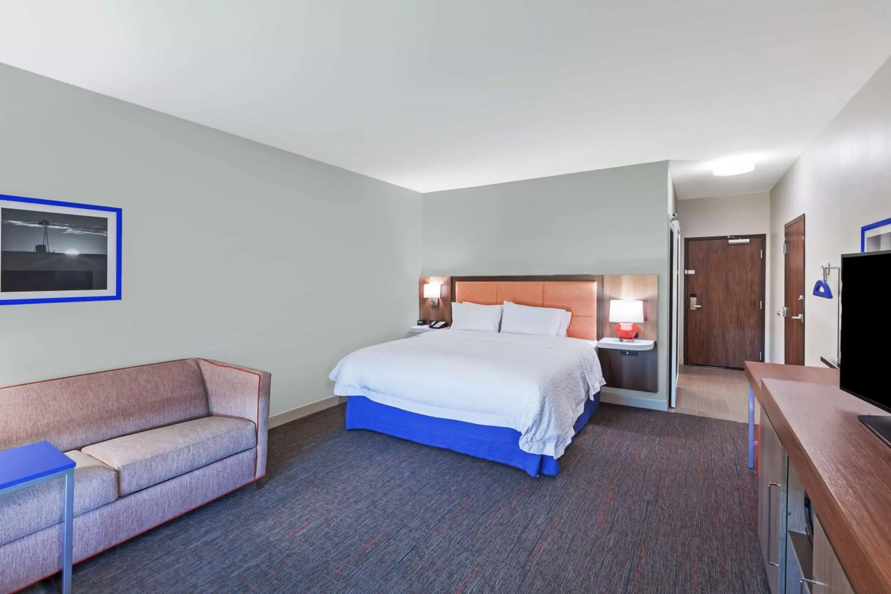 King Room with Sofa Bed - Non-Smoking in Hampton Inn Ozona King Room with Sofa Bed - Non-Smoking in Hampton Inn Ozona