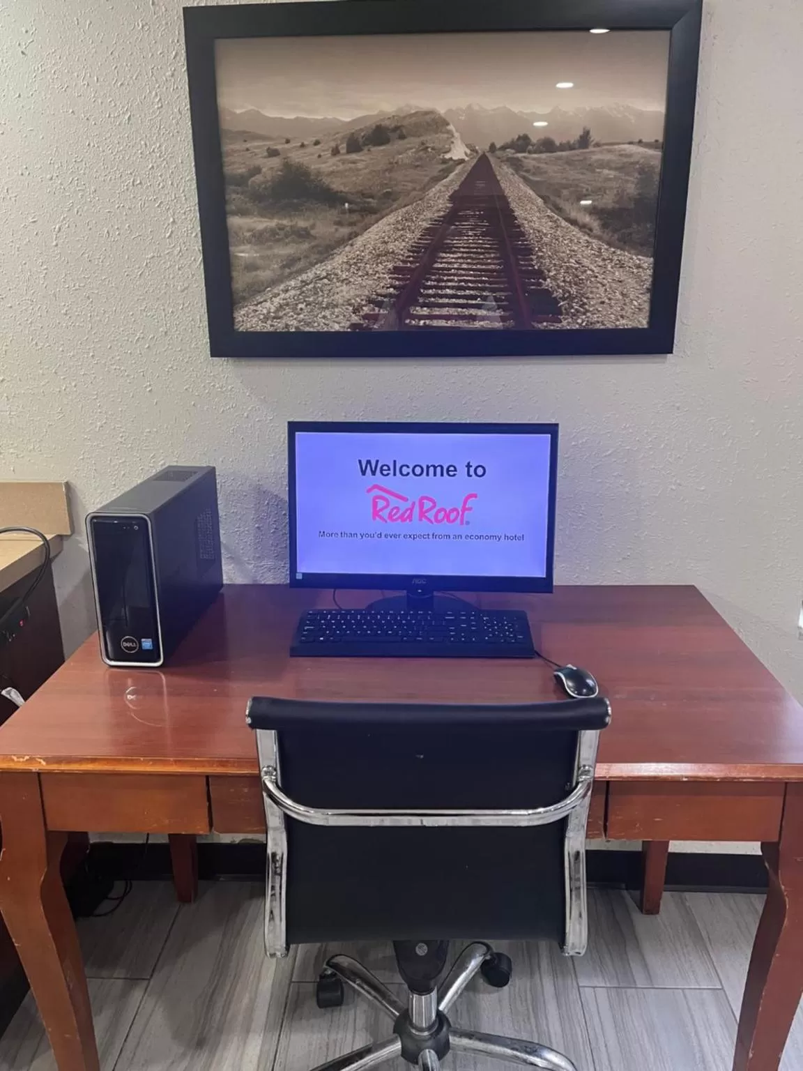 Business facilities in Red Roof Inn & Suites Indianapolis Airport