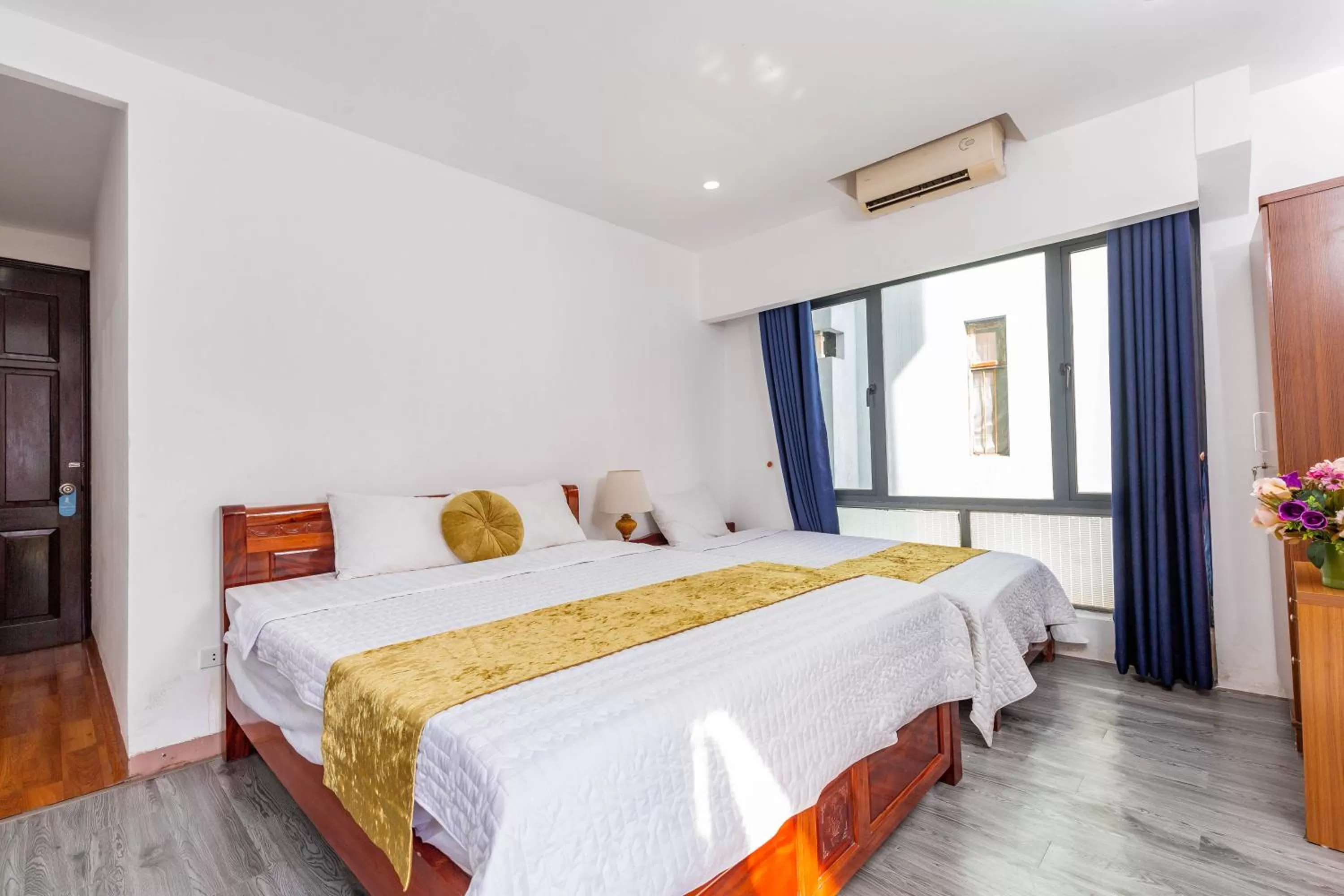 Bed in Hanoi View Legend Hotel