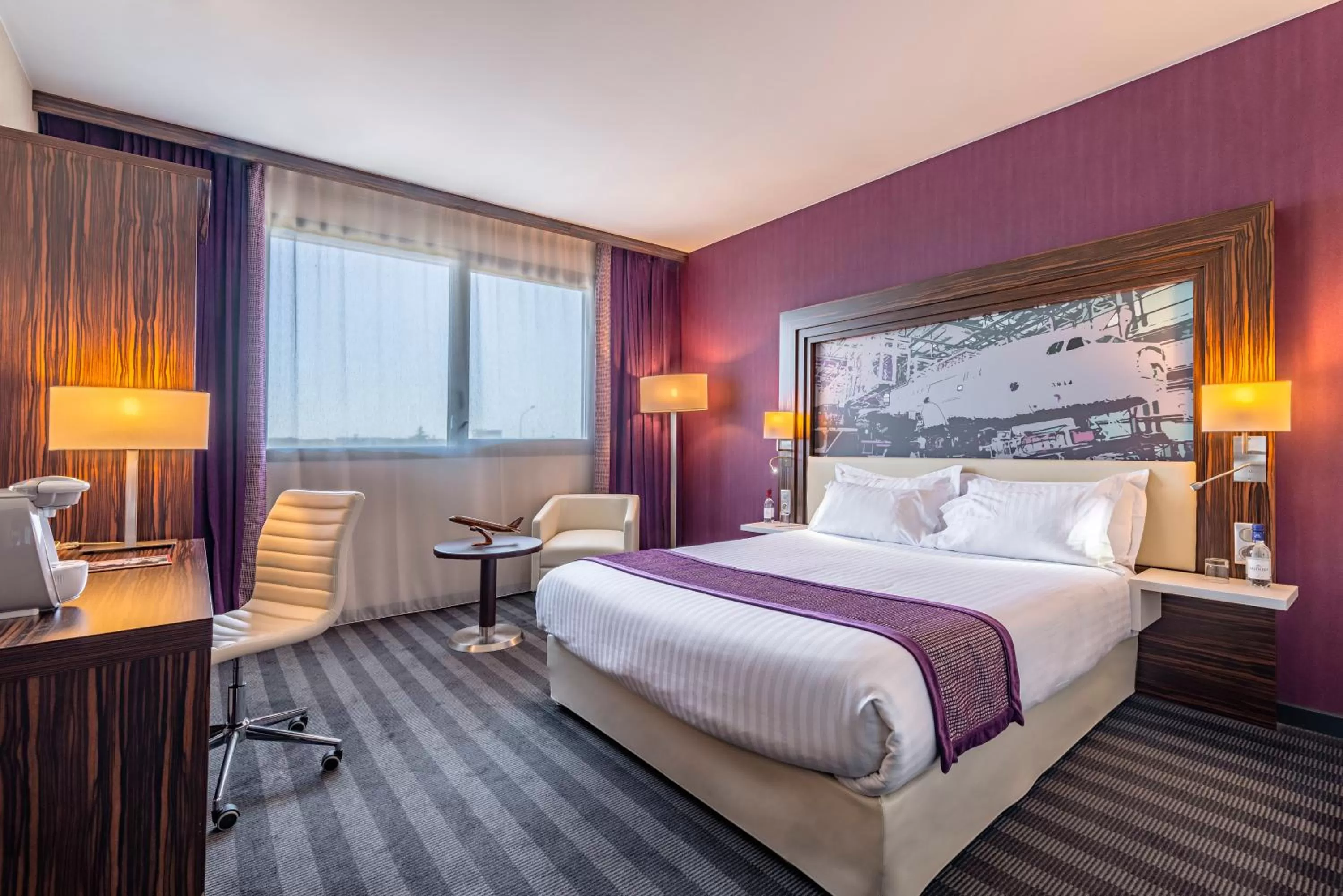 Photo of the whole room, Bed in Holiday Inn Toulouse Airport by IHG