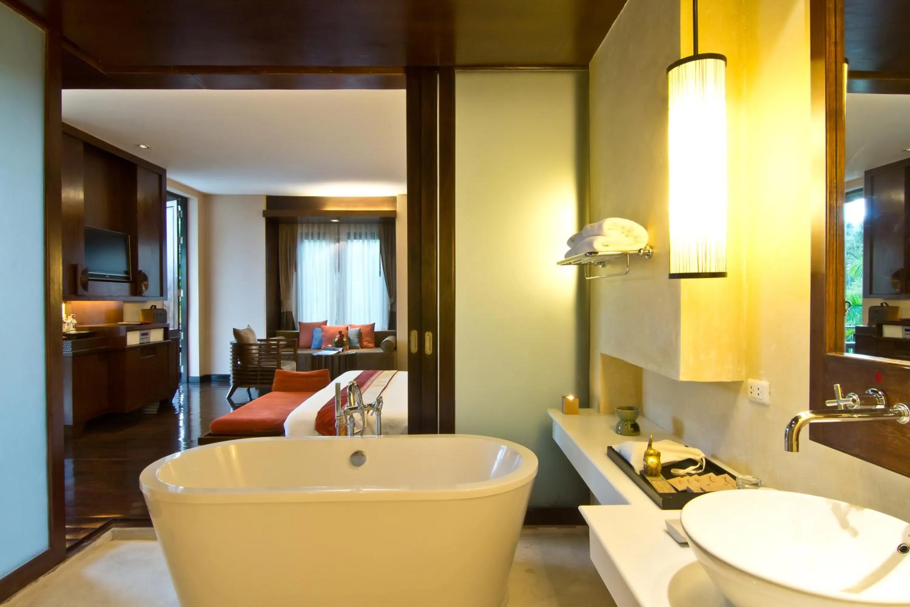 Bathroom, Bed in Panviman Chiang Mai Spa Resort