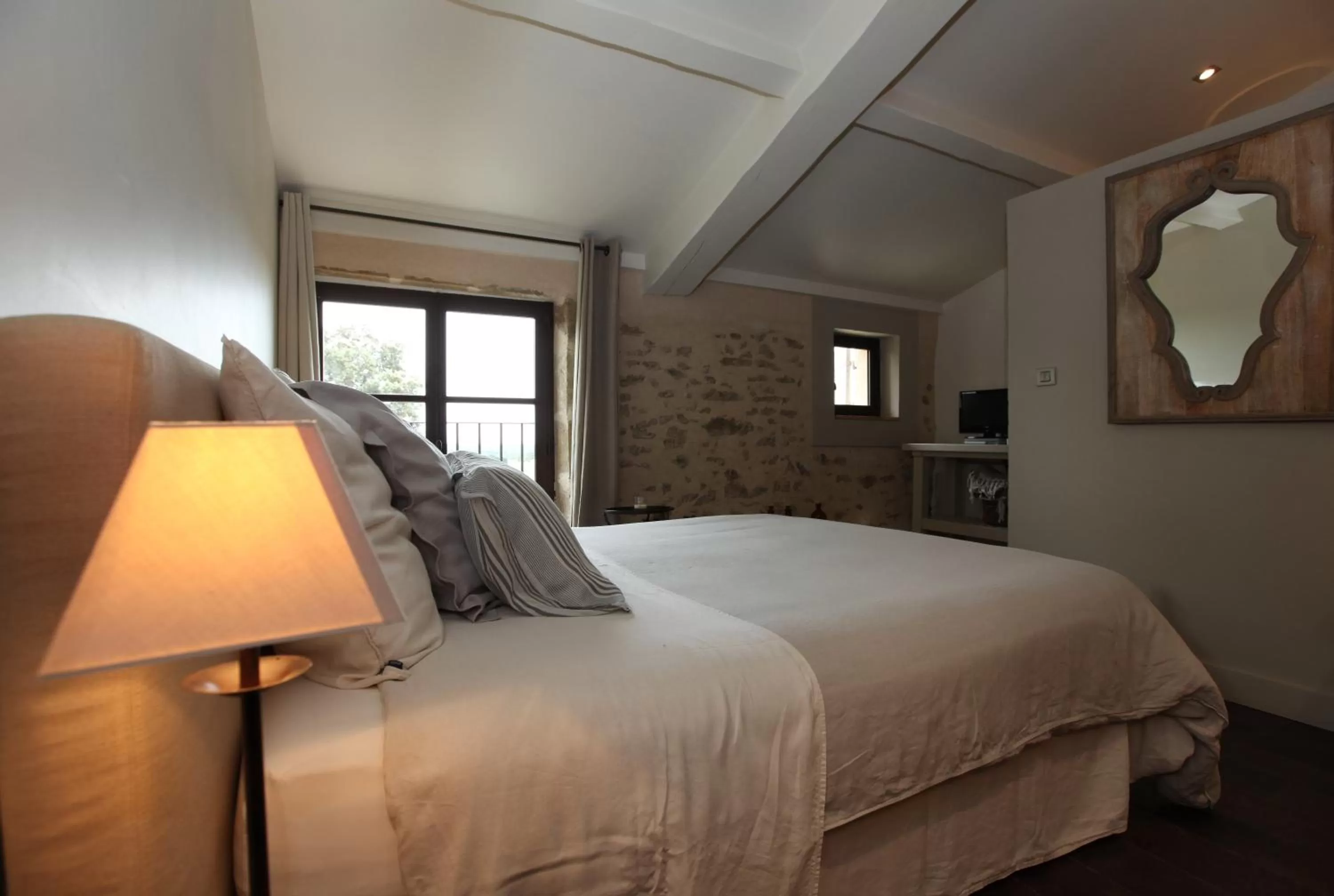 People, Bed in La bergerie de Nano