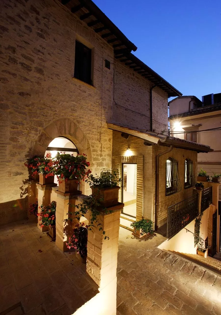 Facade/entrance in Hotel Sorella Luna