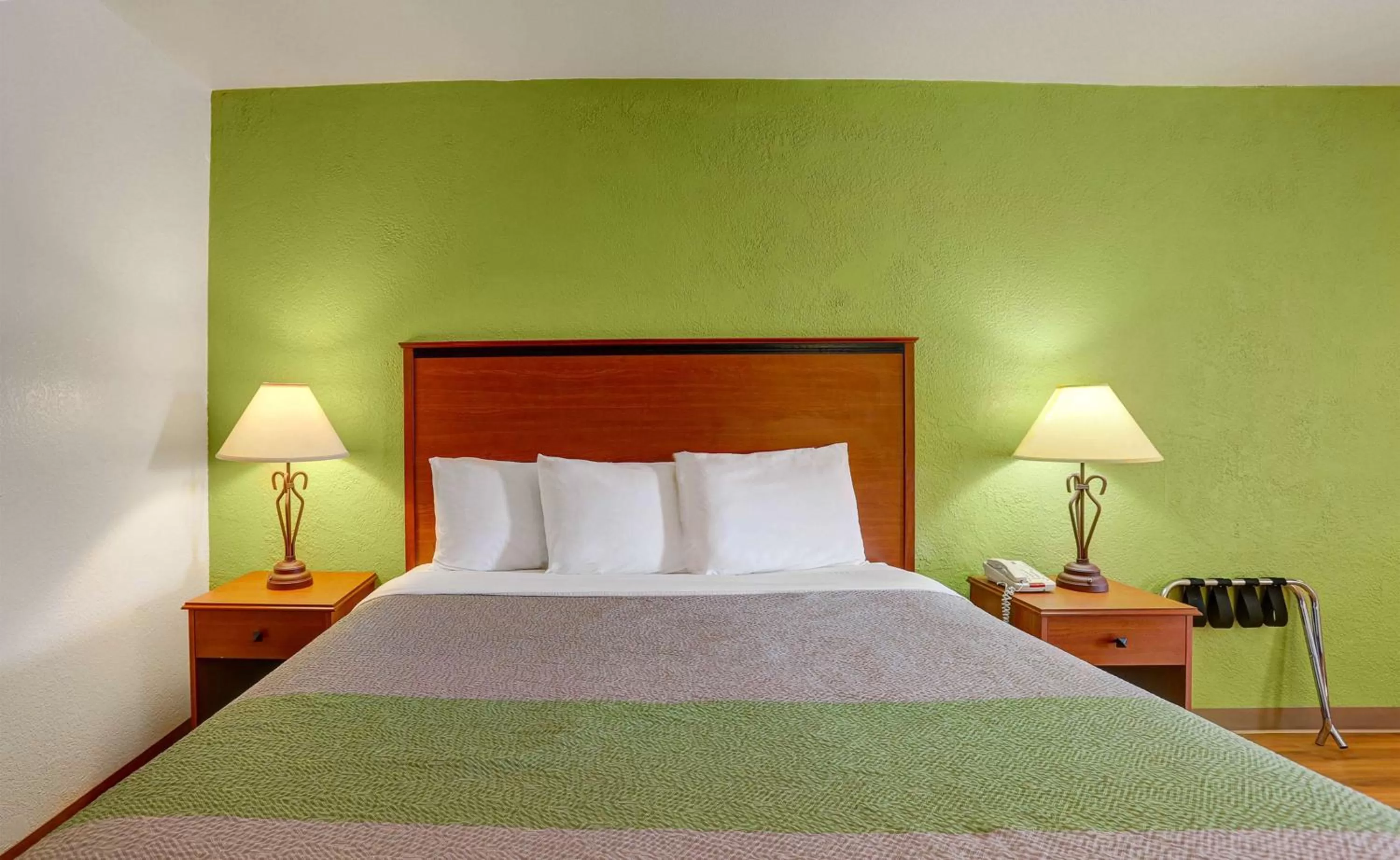 Double Room - Non-Smoking  in Motel 6-Sonora, TX