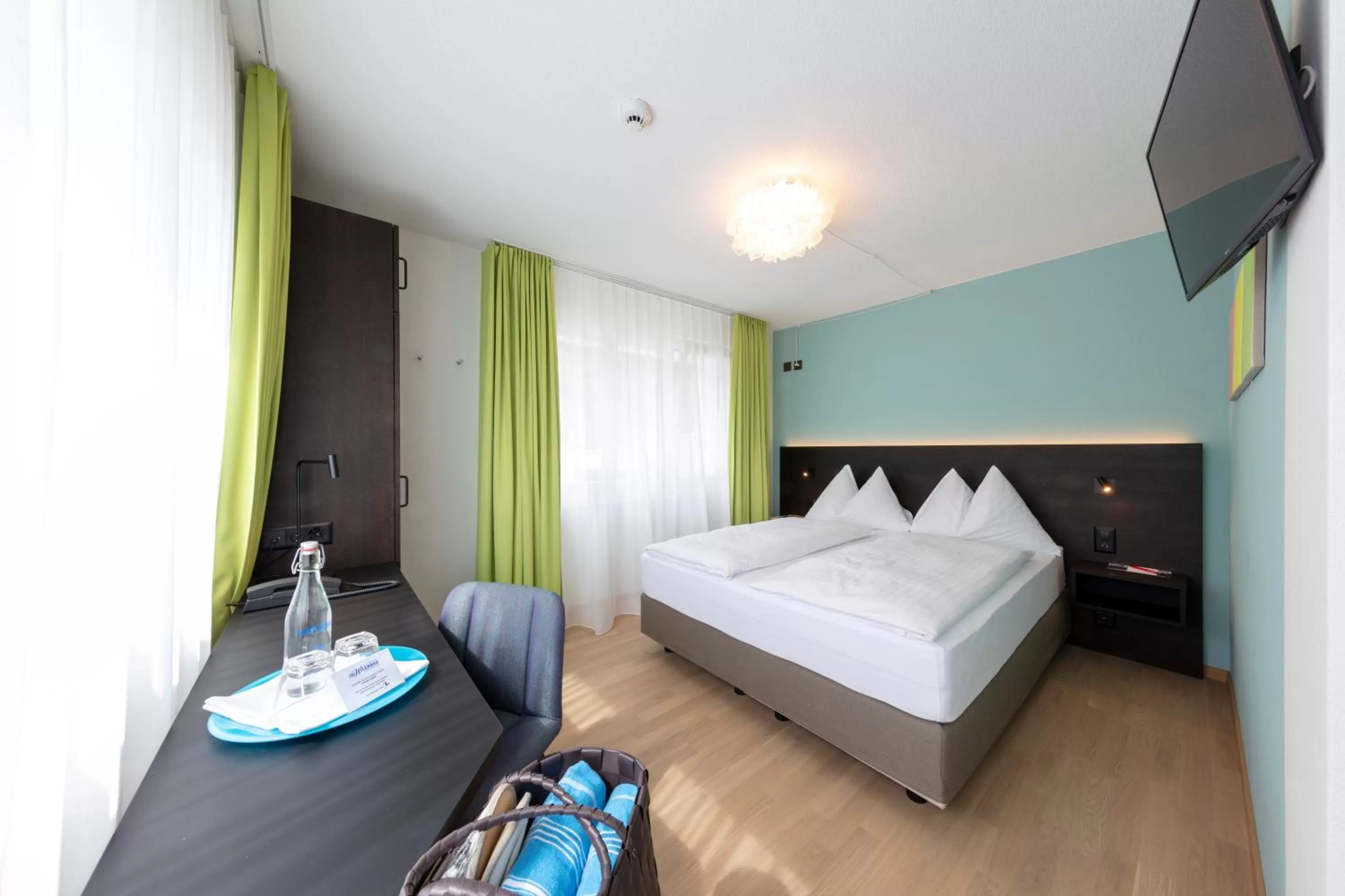 Photo of the whole room, Bed in Seehotel Wilerbad Spa & Seminar