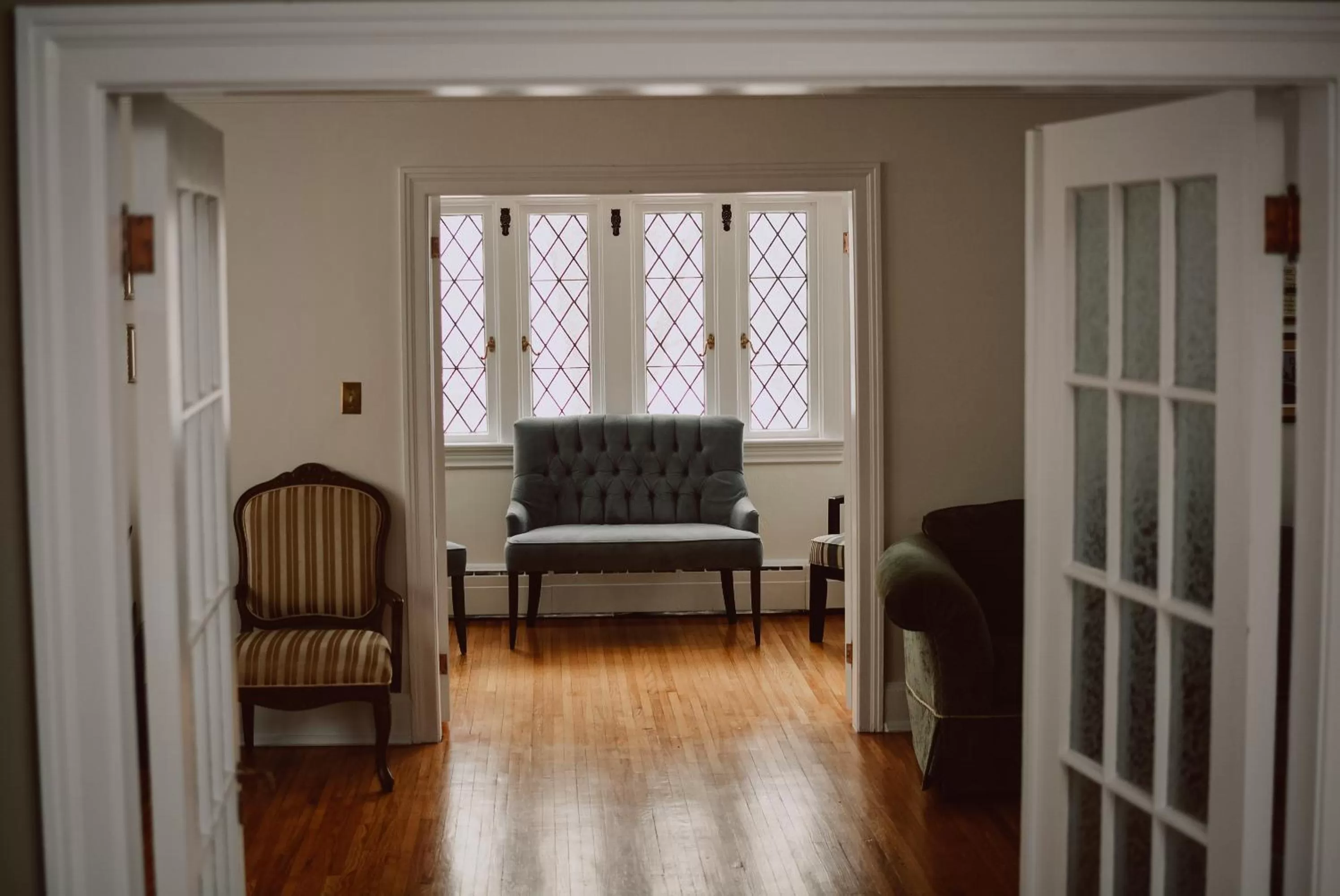 Living room in Hill Road Manor Bed & Breakfast