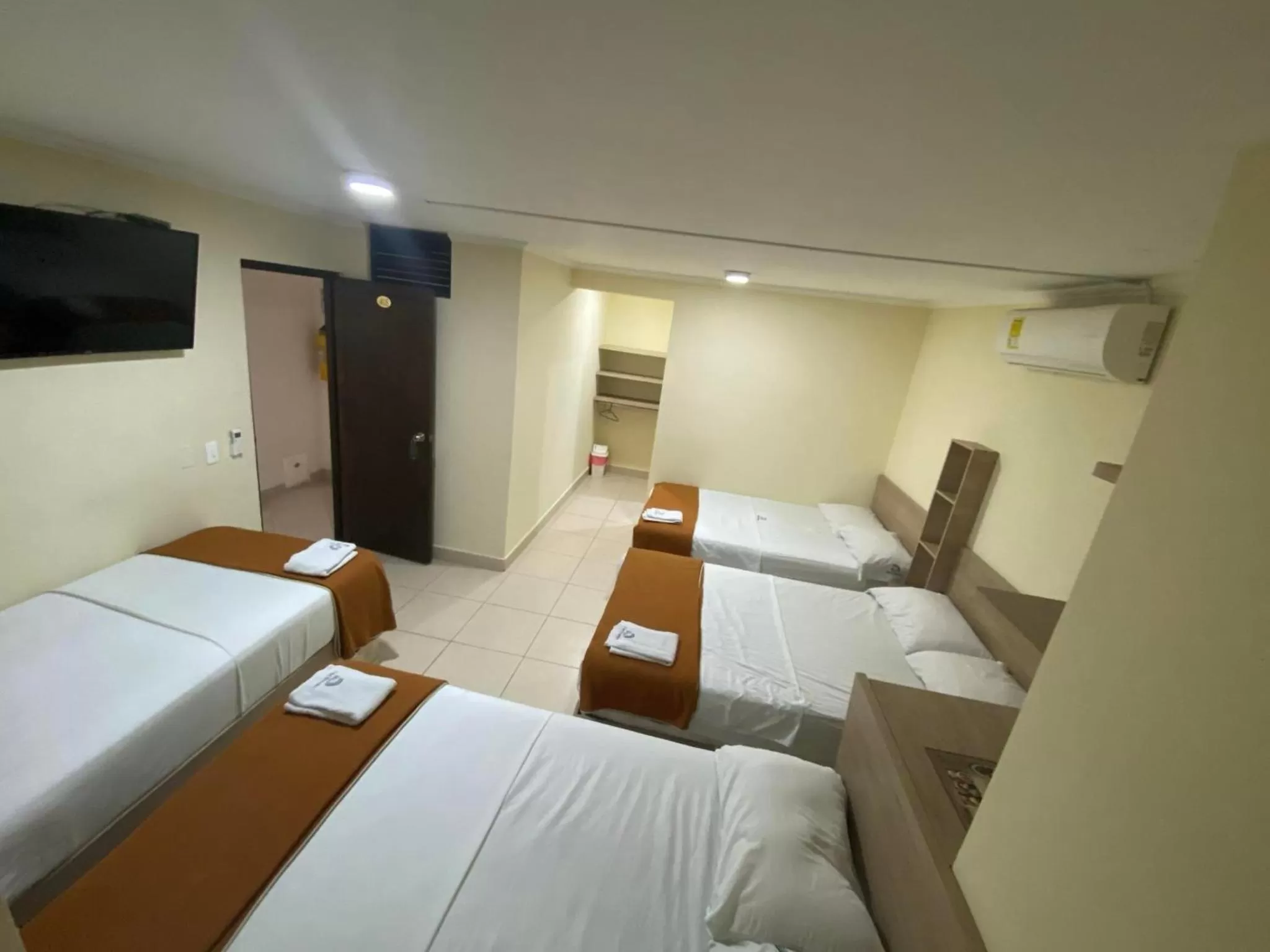 Bed in Hotel Ruiseñor Itagui