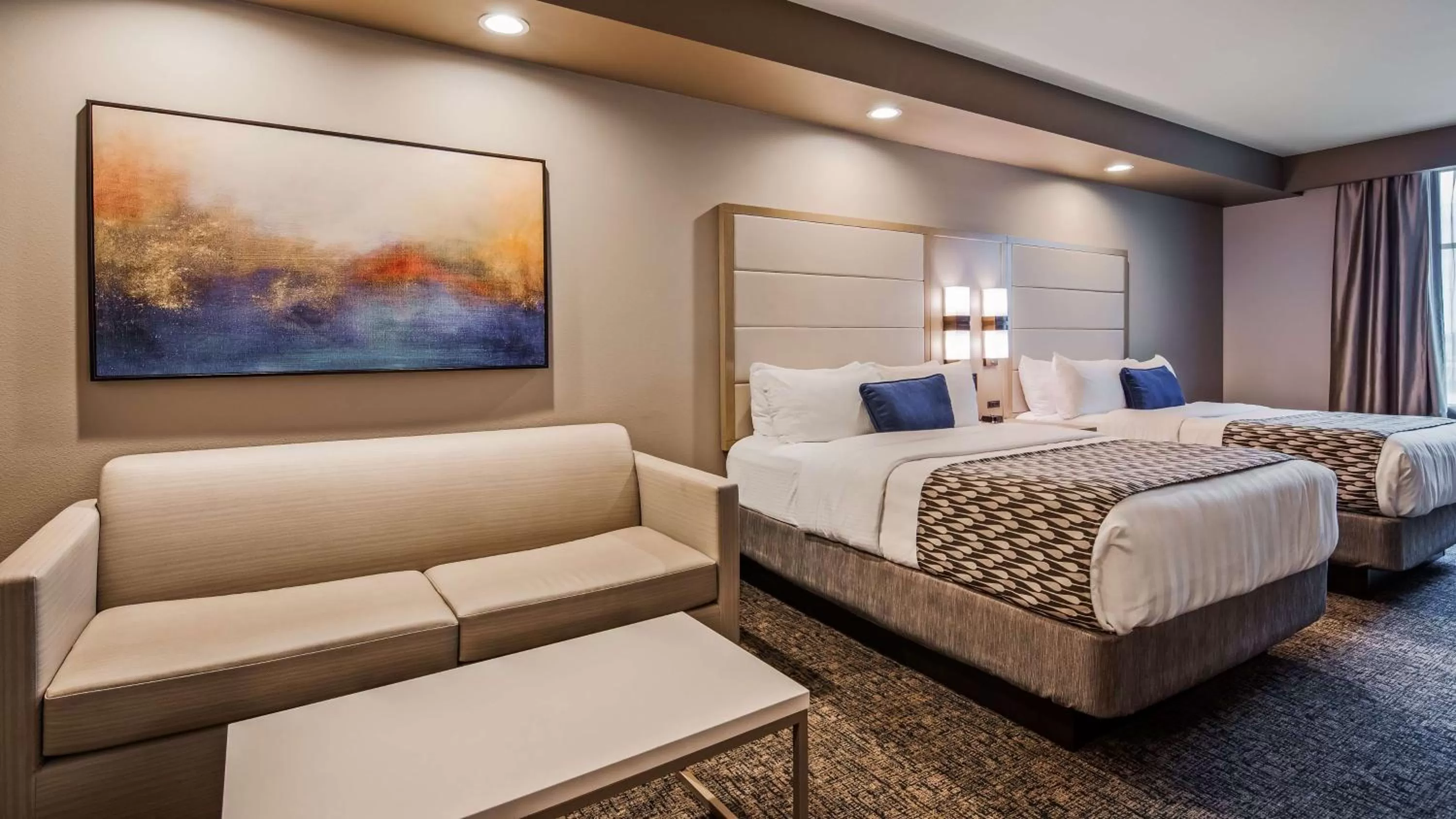 Photo of the whole room in Best Western Premier Energy Corridor