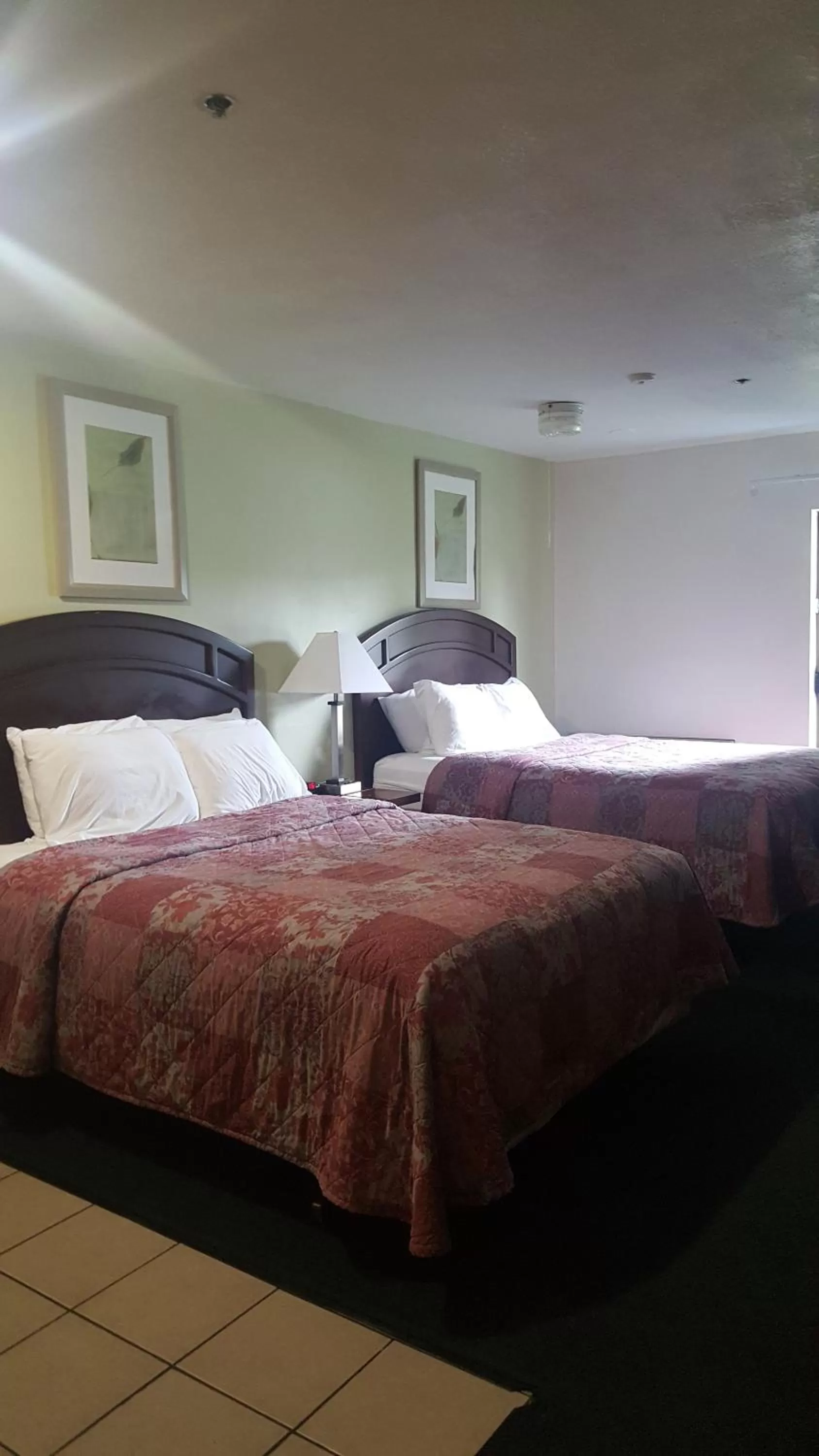 Double Room in Oyster Bay Inn & Suites