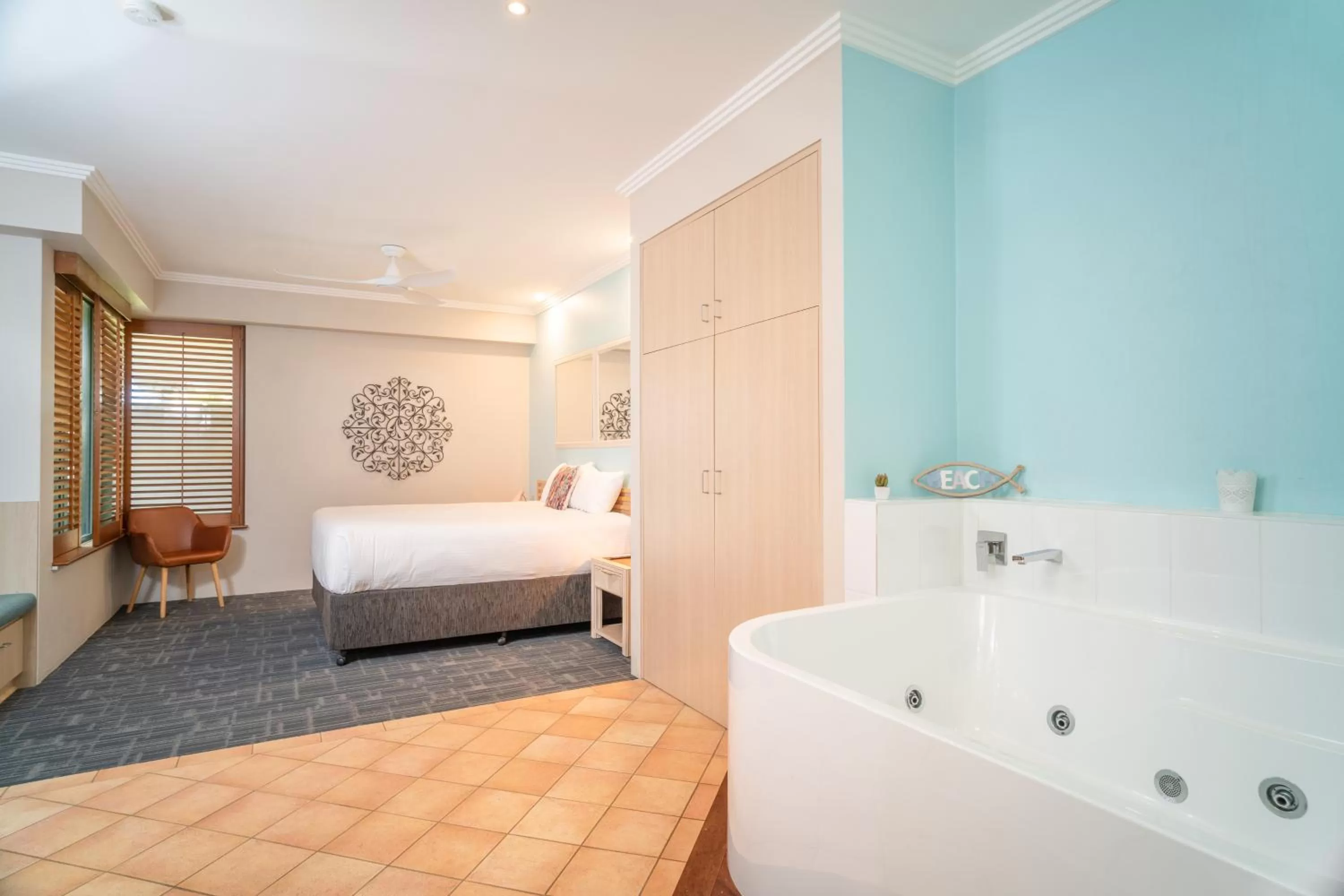 Bath, Bed in Ballina Beach Resort