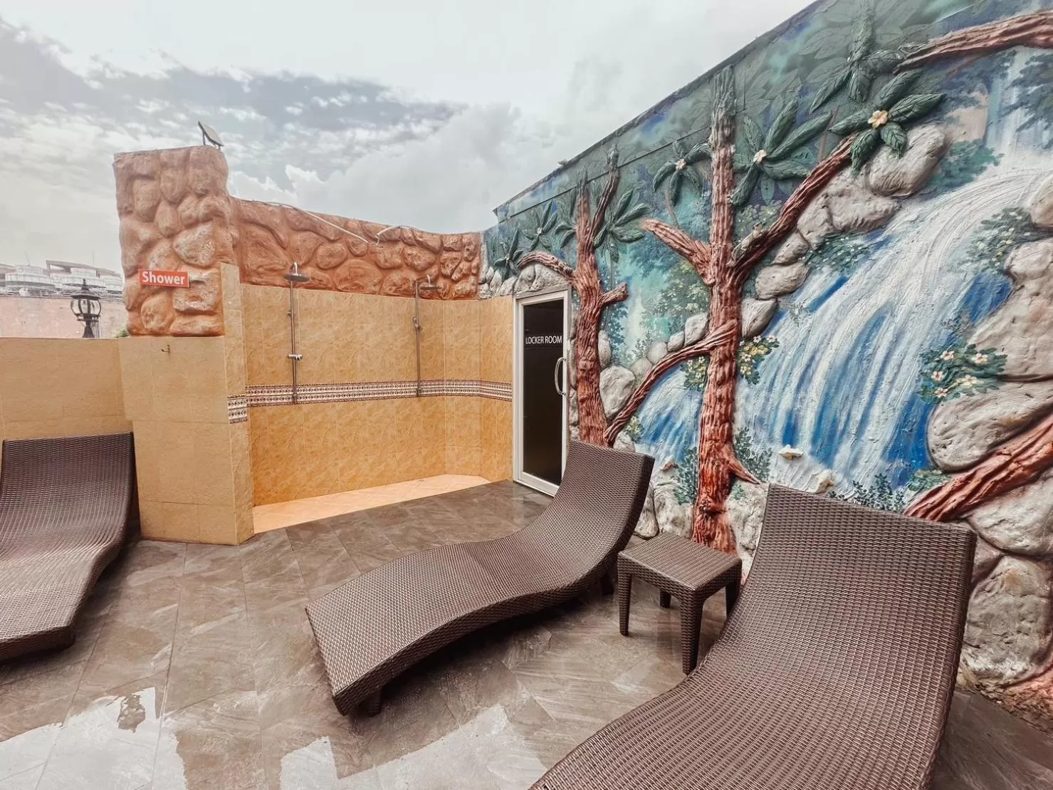 sunbed in Hotel De Khuvieng