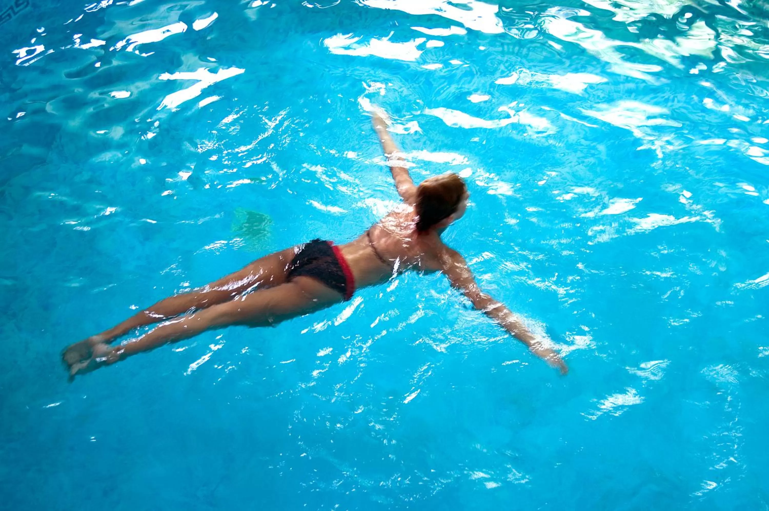 Swimming pool in Apart Hotel Best