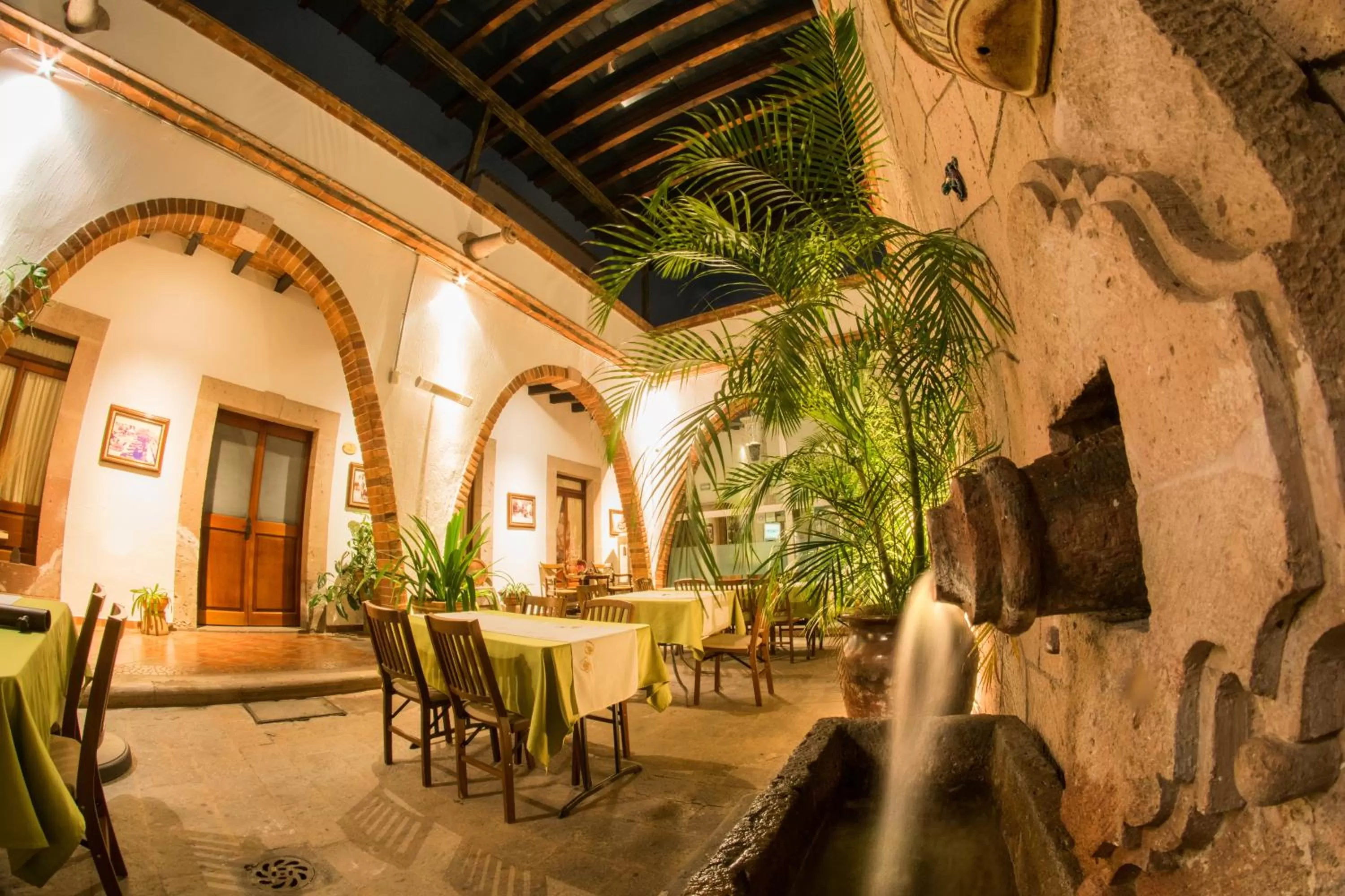 Patio in Hotel Mesón de los Remedios