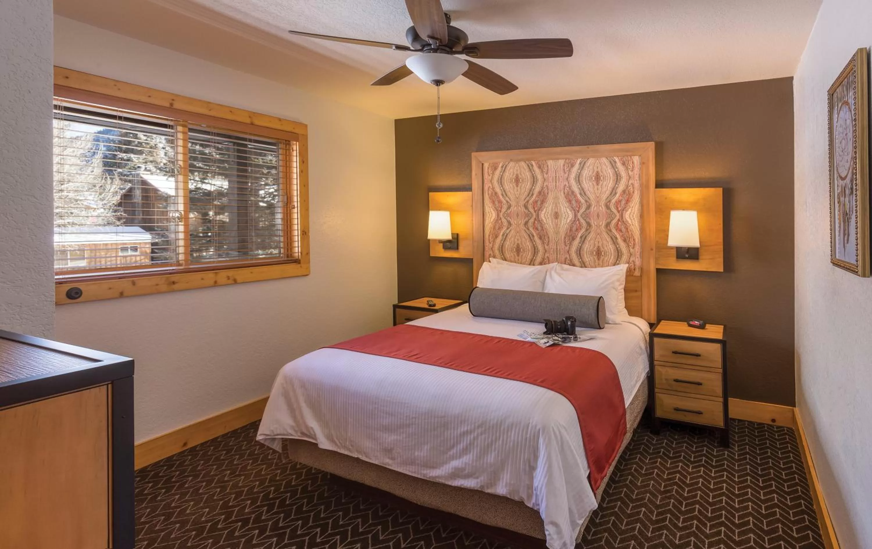 Photo of the whole room, Bed in WorldMark Red River