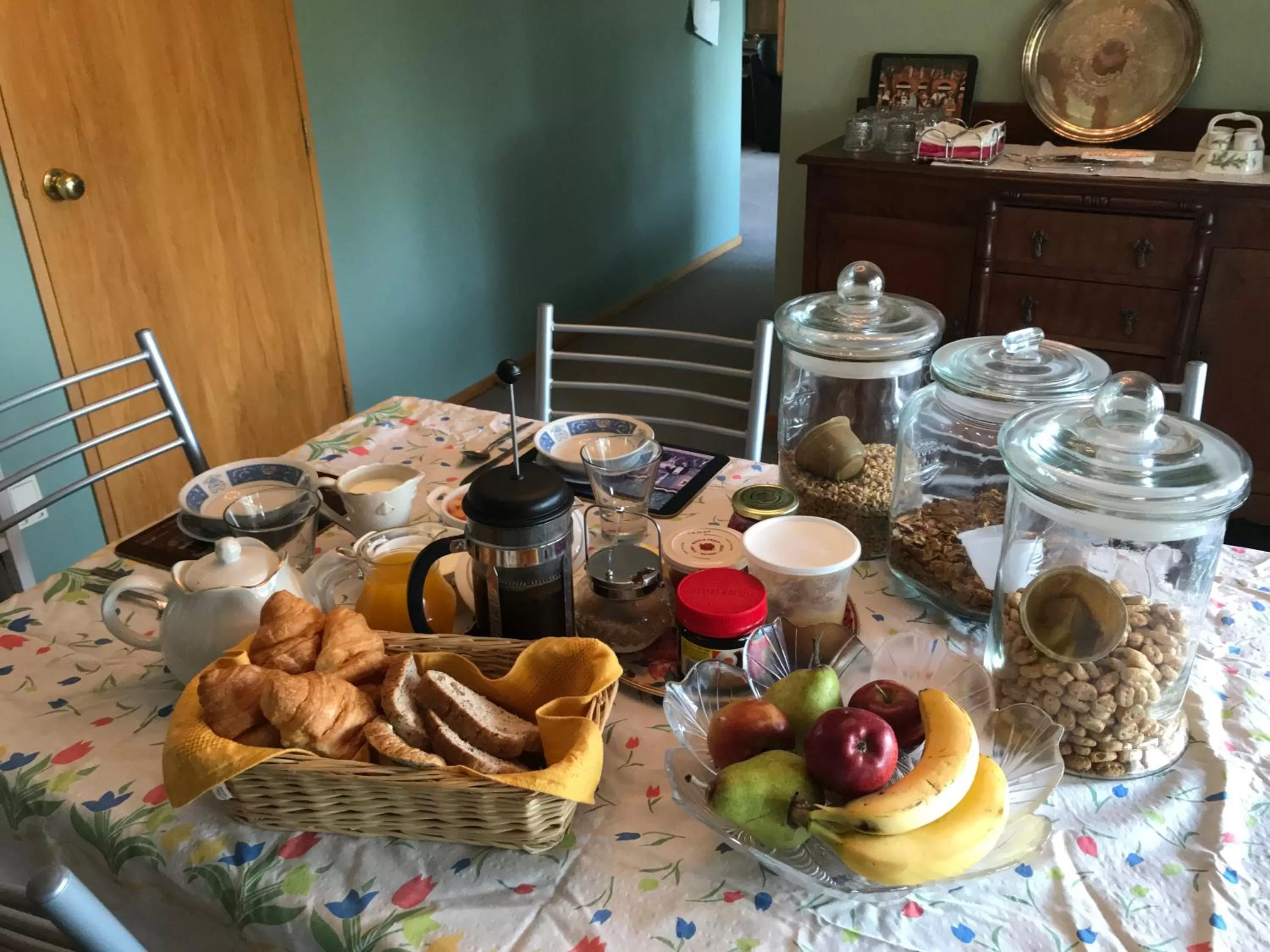 Continental breakfast in Newlands Bed and Breakfast