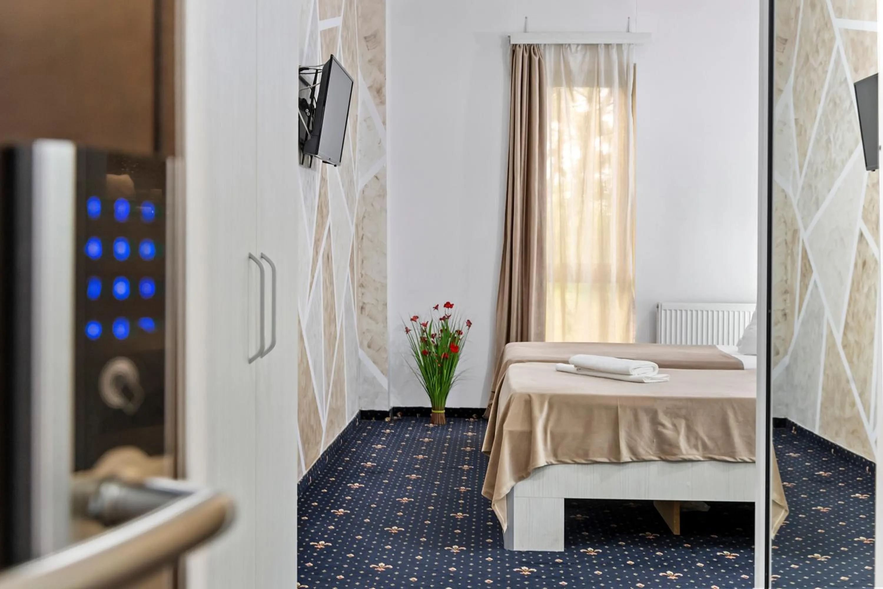 Bed in Hotel Charter Otopeni