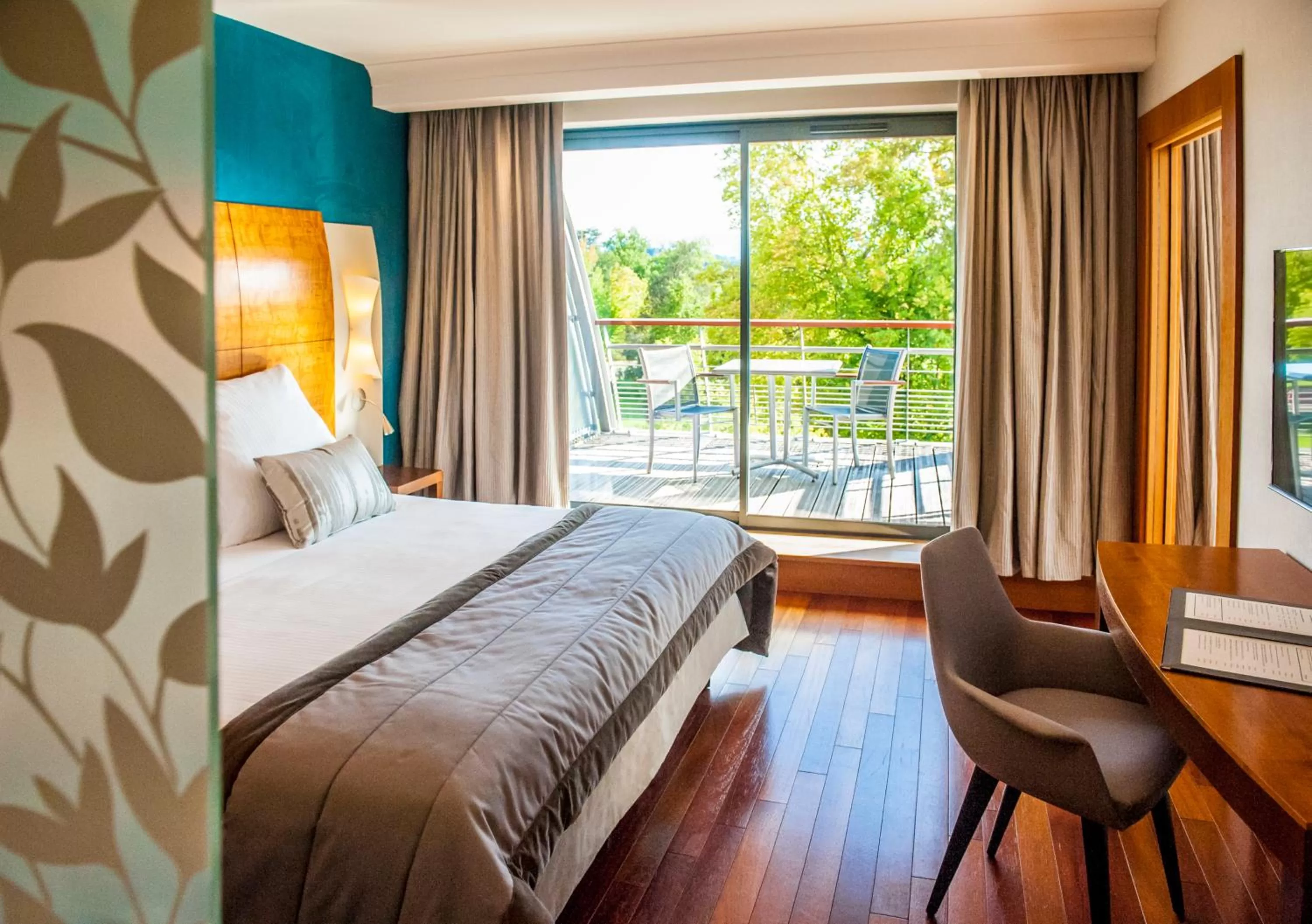 Bed in Parc Beaumont Hôtel & Spa Pau - MGallery Collection