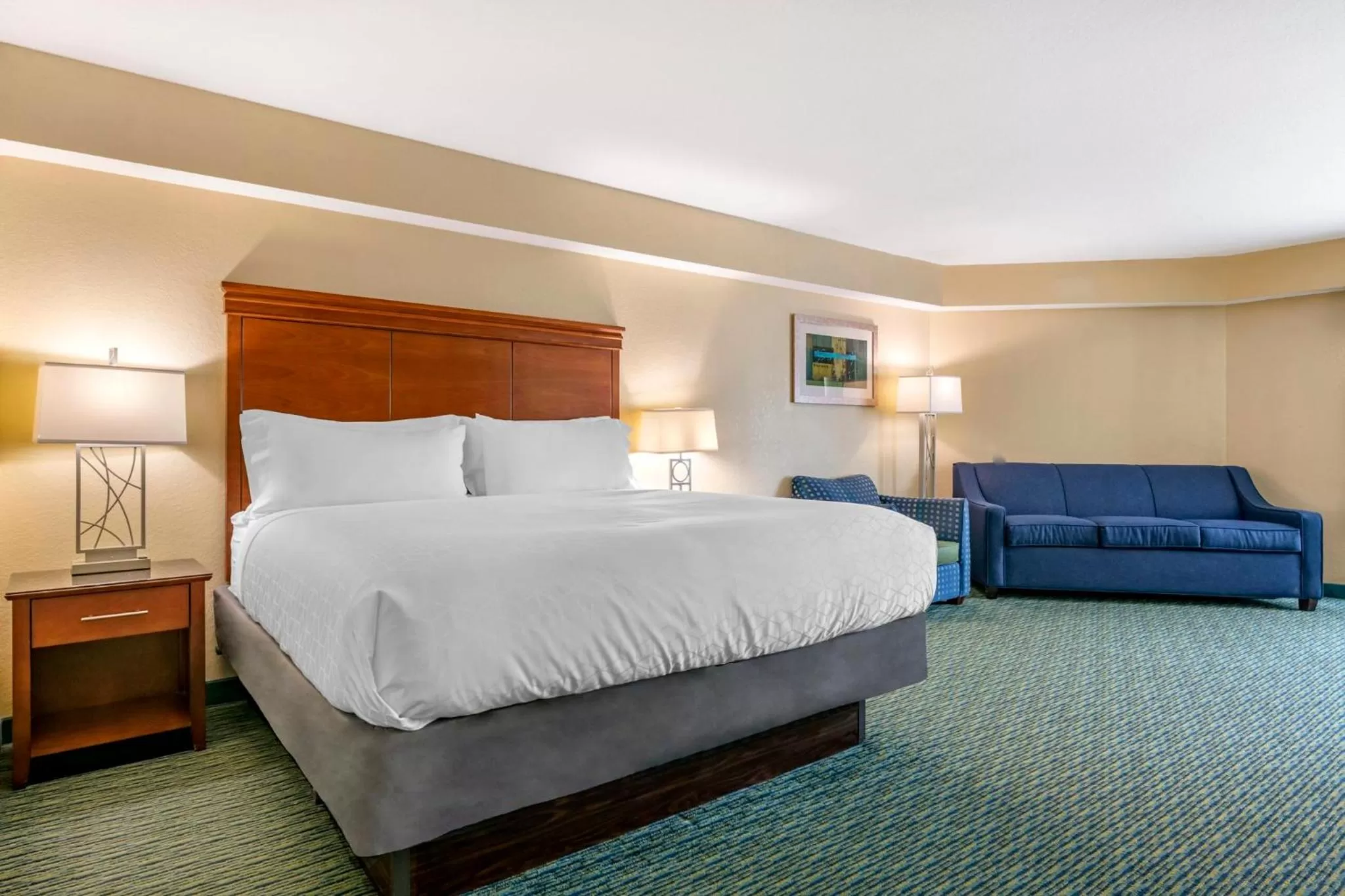 Photo of the whole room, Bed in Holiday Inn Resort Orlando - Lake Buena Vista by IHG