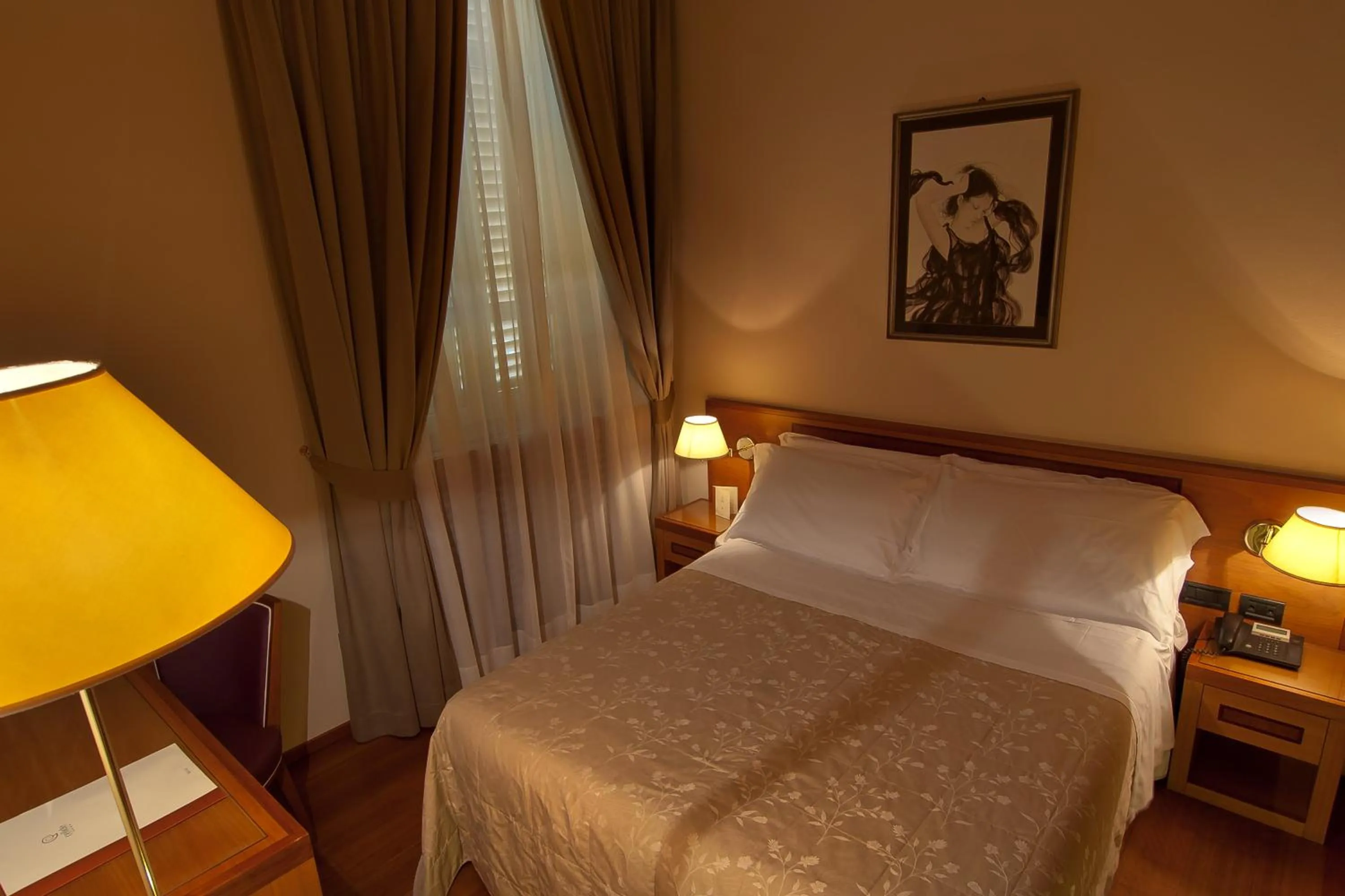 Photo of the whole room, Bed in Albergo Celide