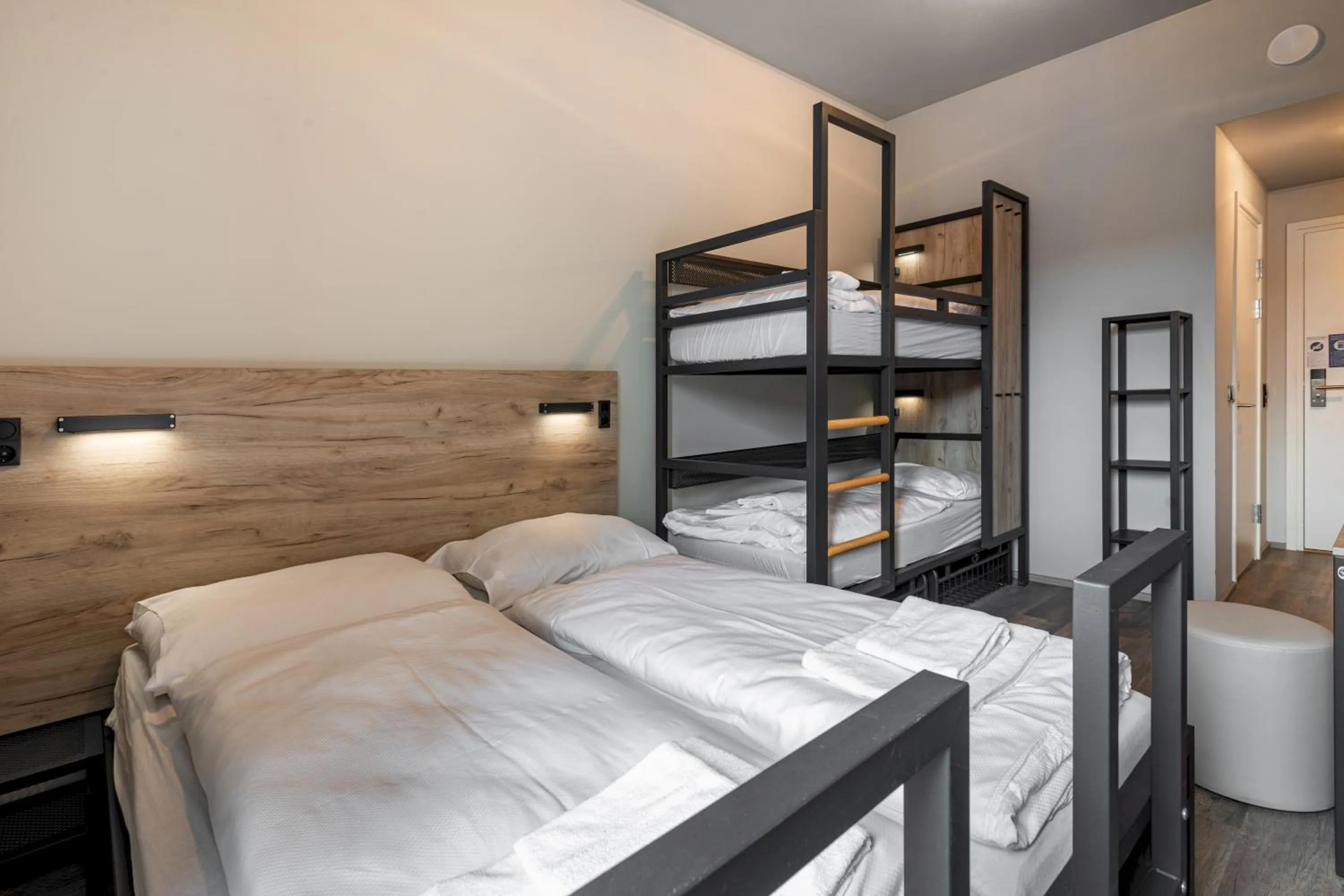 Quadruple Room in a&o Copenhagen Sydhavn