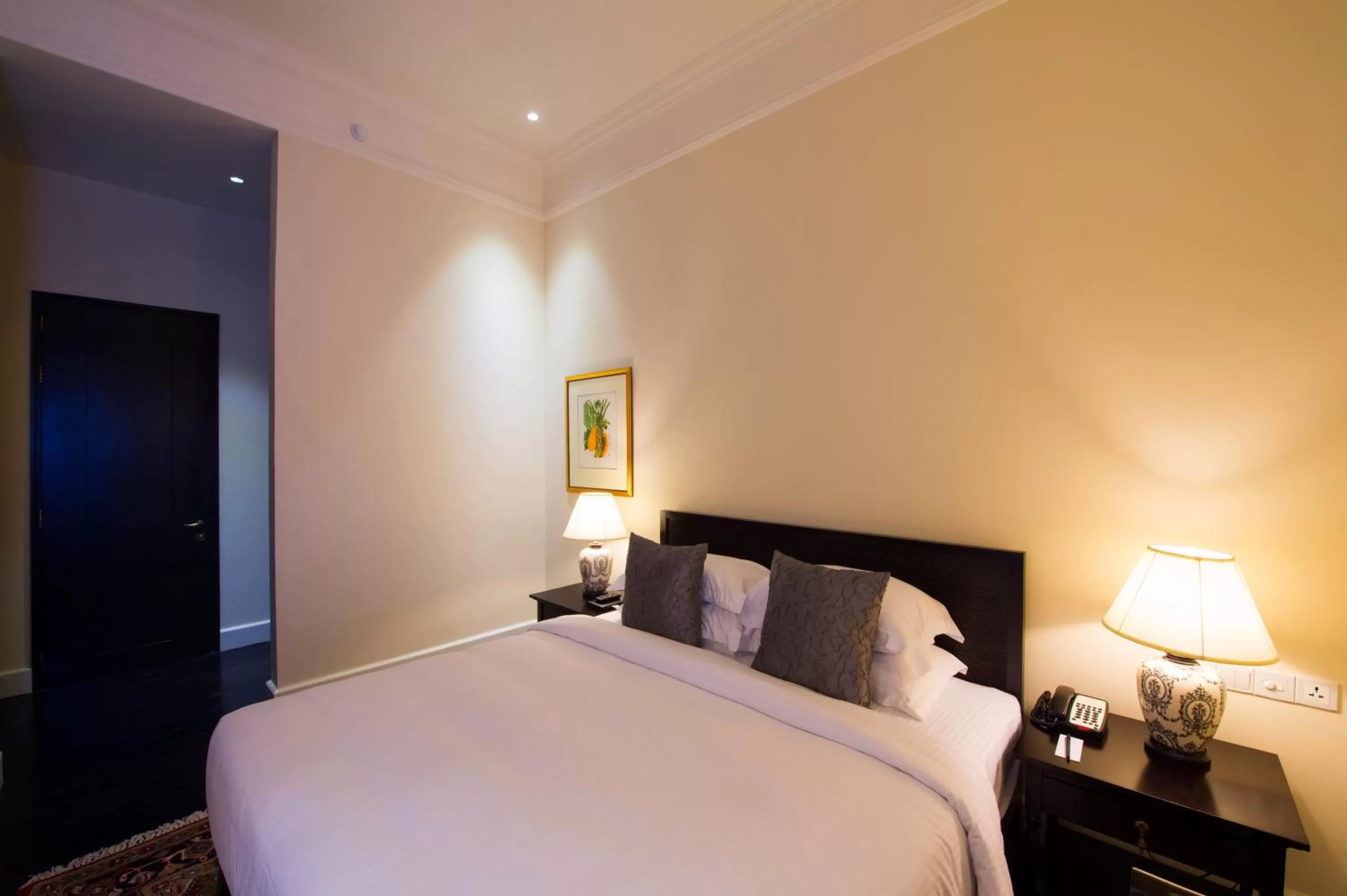 Bedroom, Bed in Galle Face Hotel