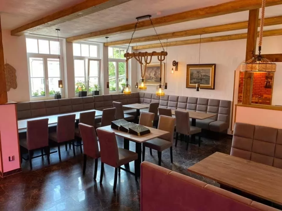 Restaurant/places to eat in Hotel Wilder Mann