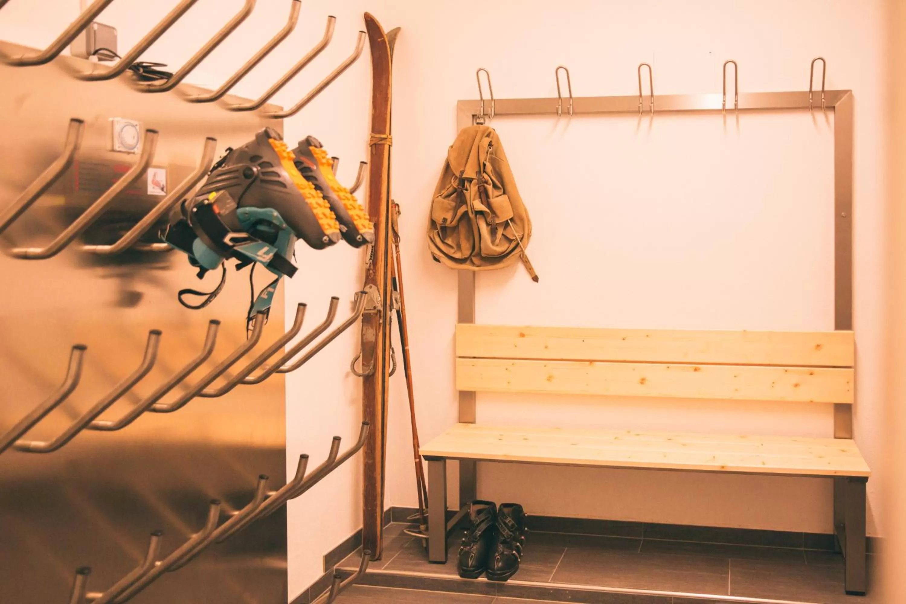 Decorative detail in Nefer, Haus