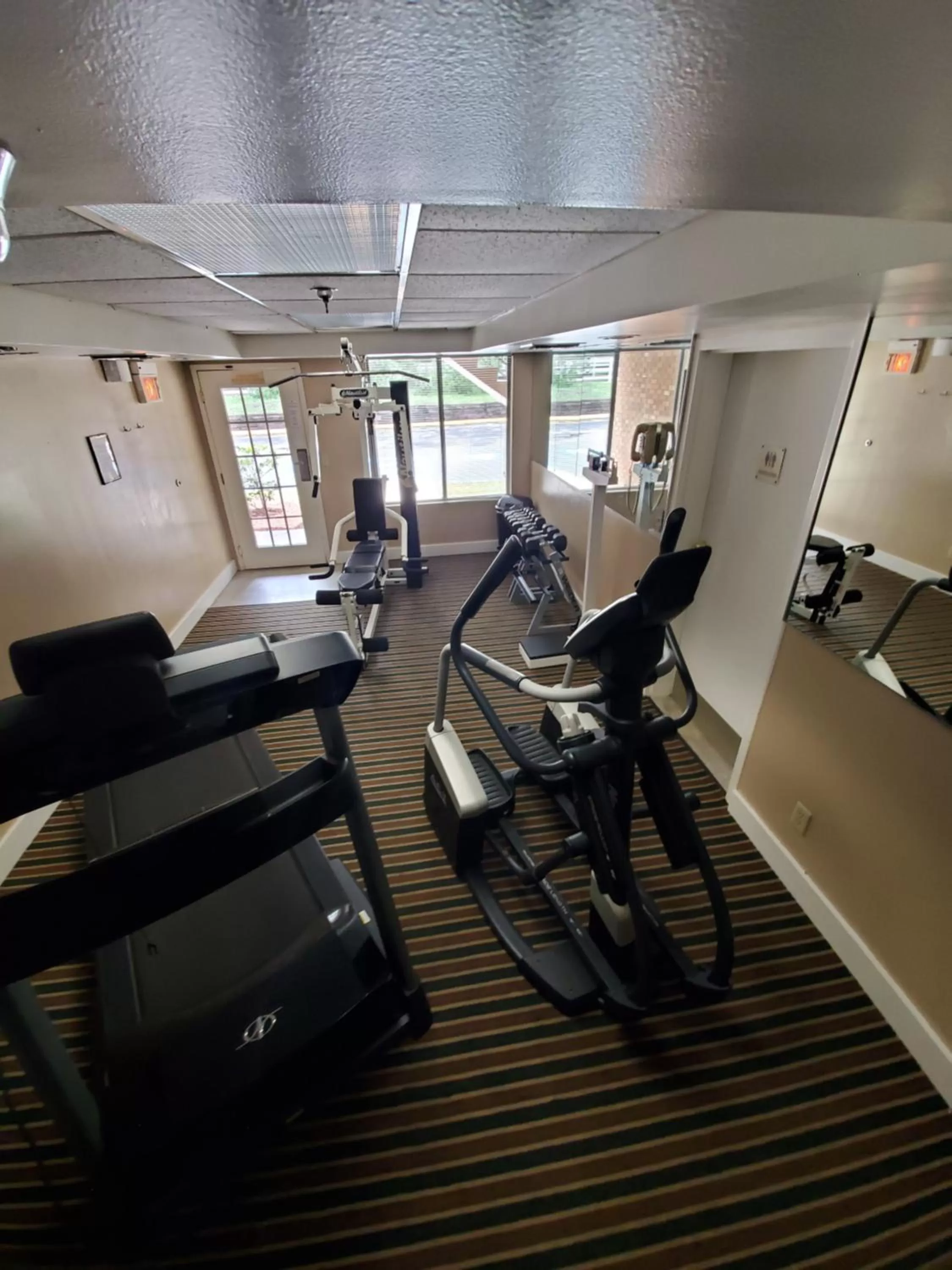 Fitness centre/facilities in Ramada by Wyndham Temple Terrace/Tampa North