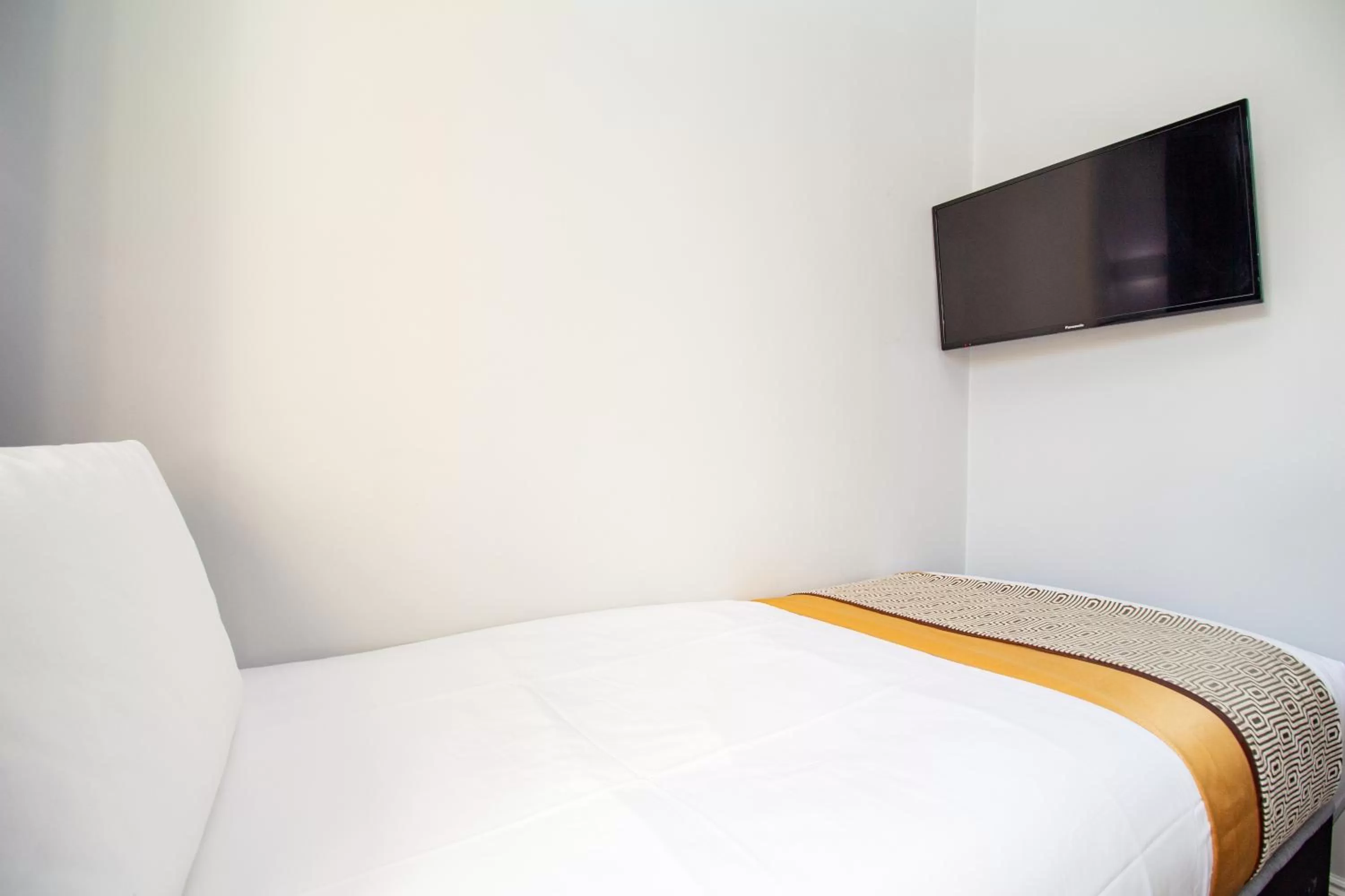 Single Room - single occupancy in Applewood Hotel