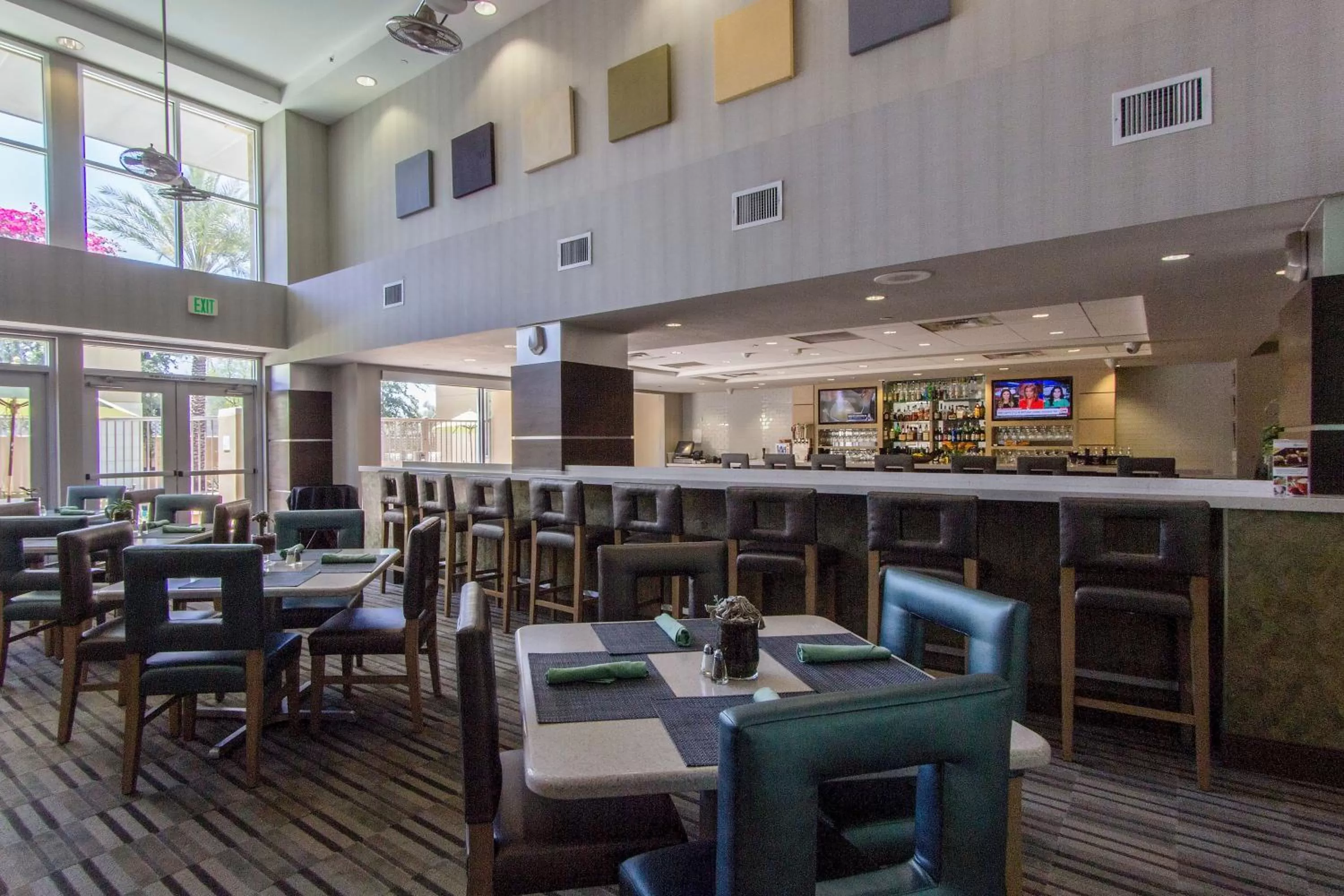 Restaurant/places to eat in Holiday Inn Scottsdale North- Airpark by IHG