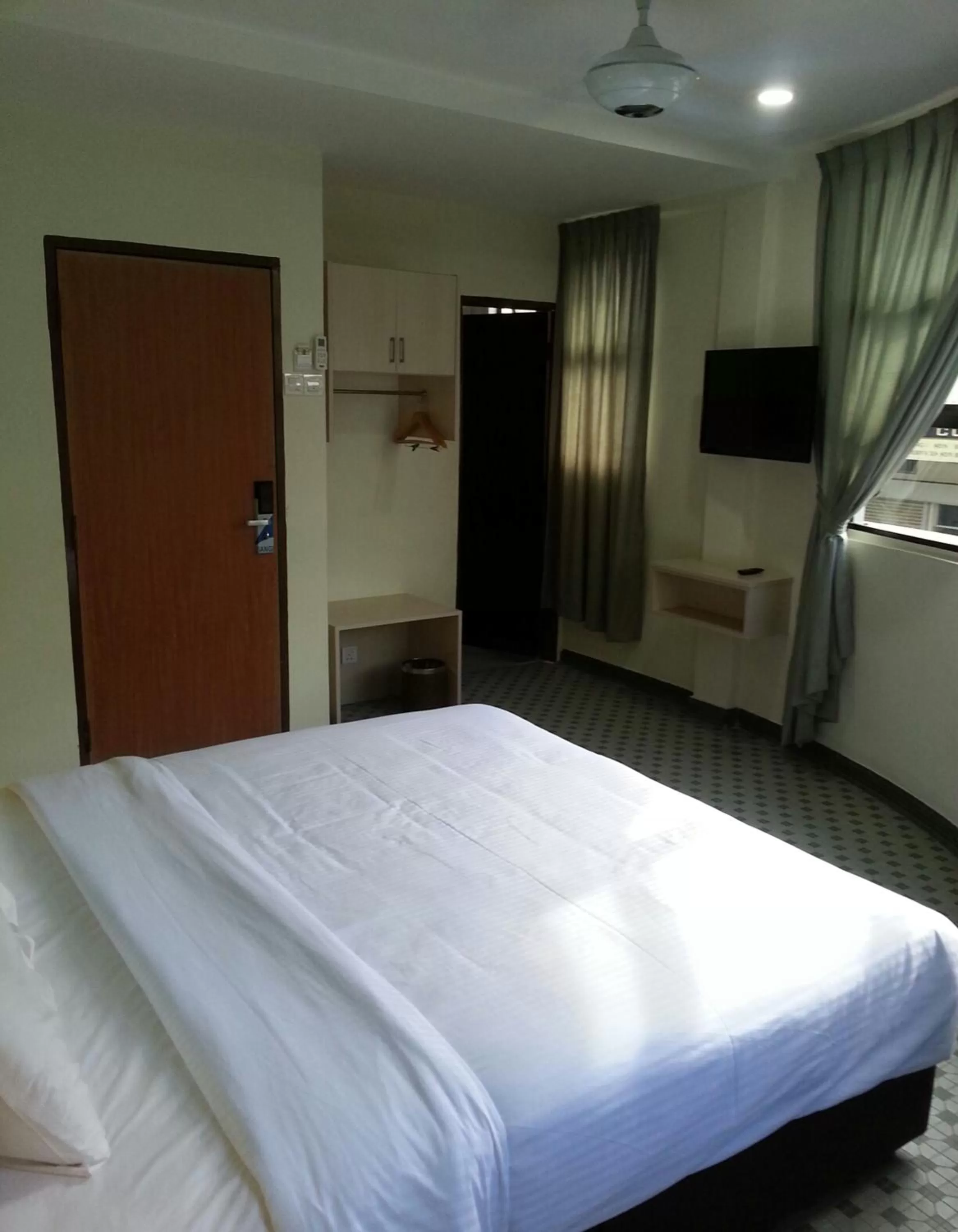 Bedroom, Bed in Merlin Hotel George Town Penang