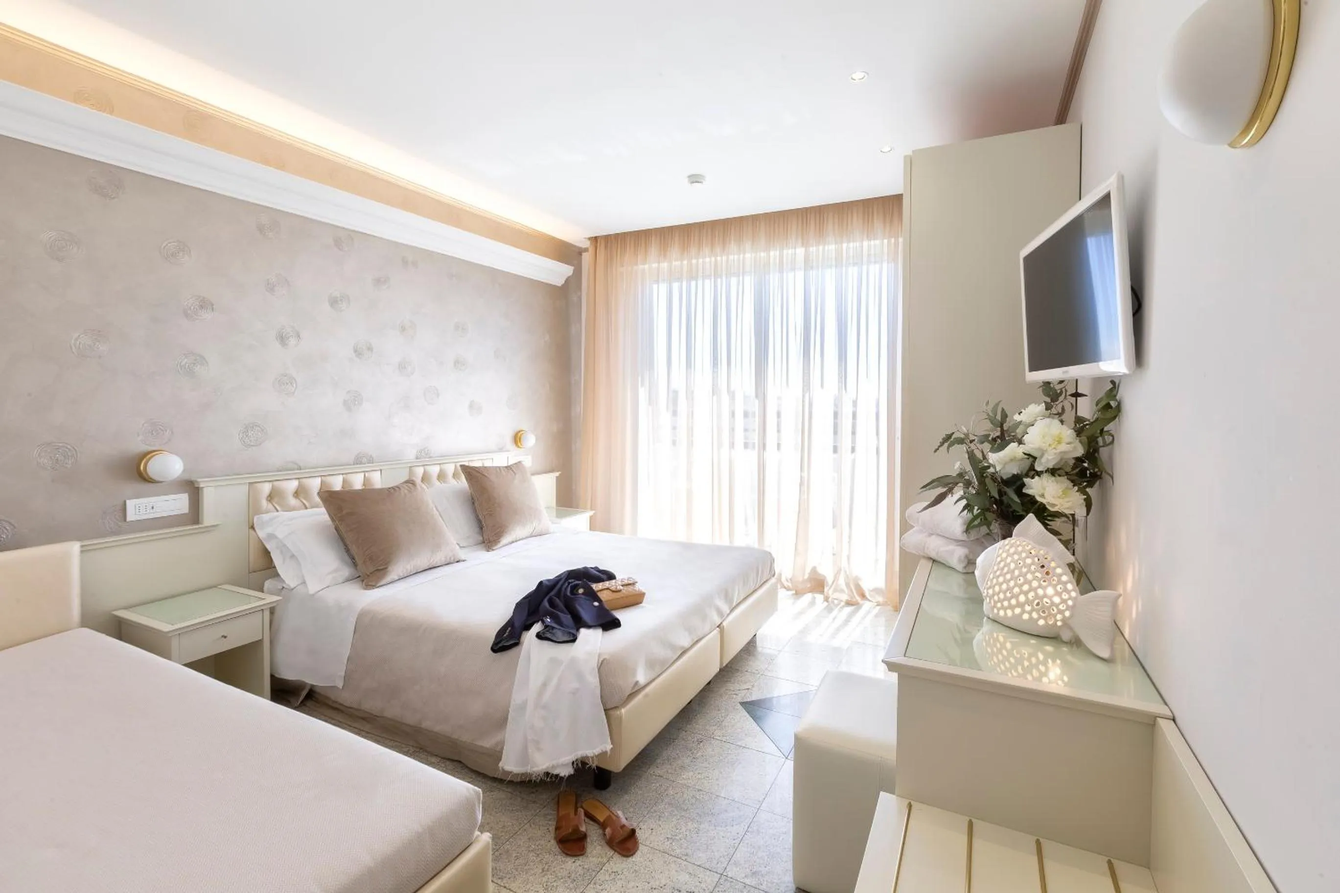 Photo of the whole room, Bed in Hotel Feldberg