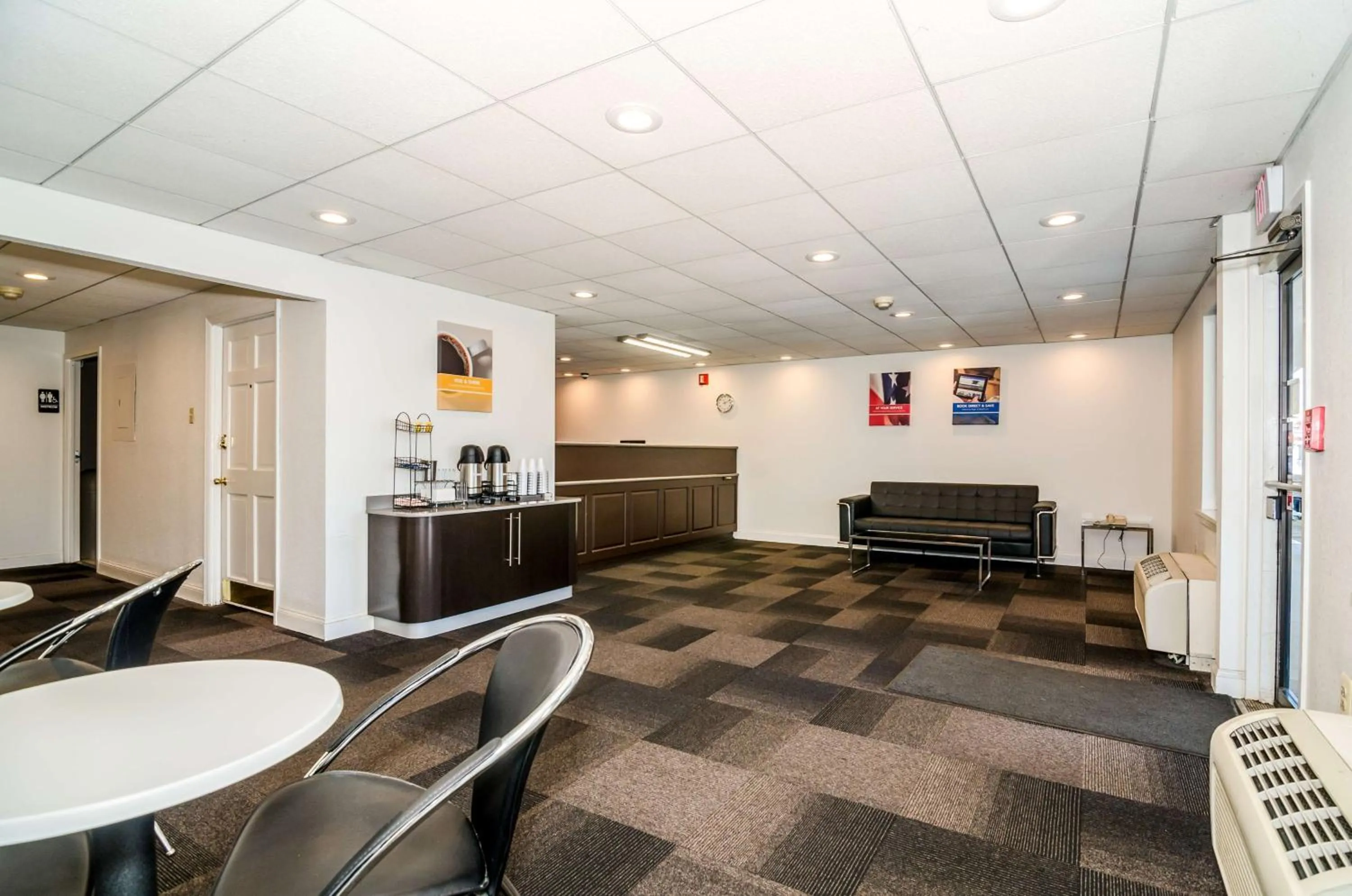 Lobby or reception in Motel 6-Newark, DE