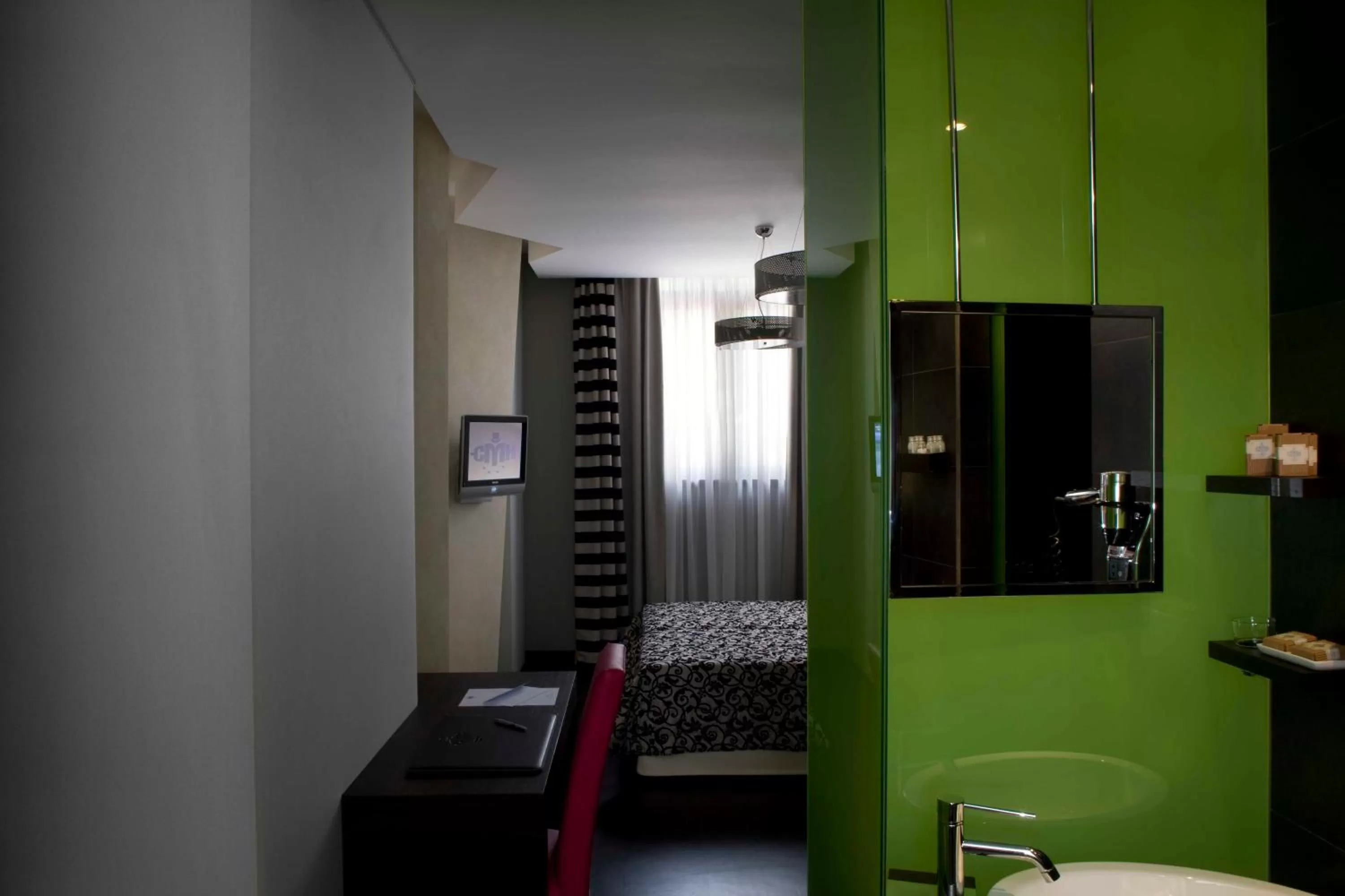 Bathroom, Bed in Best Western Cinemusic Hotel