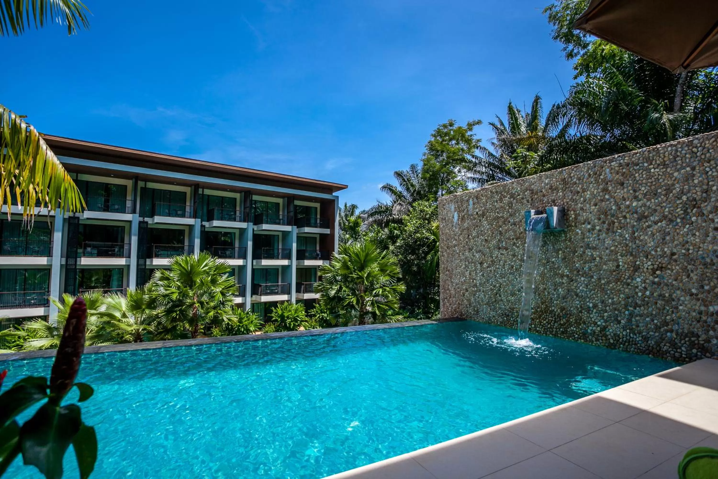 Swimming pool in Hula Hula Resort, Ao Nang