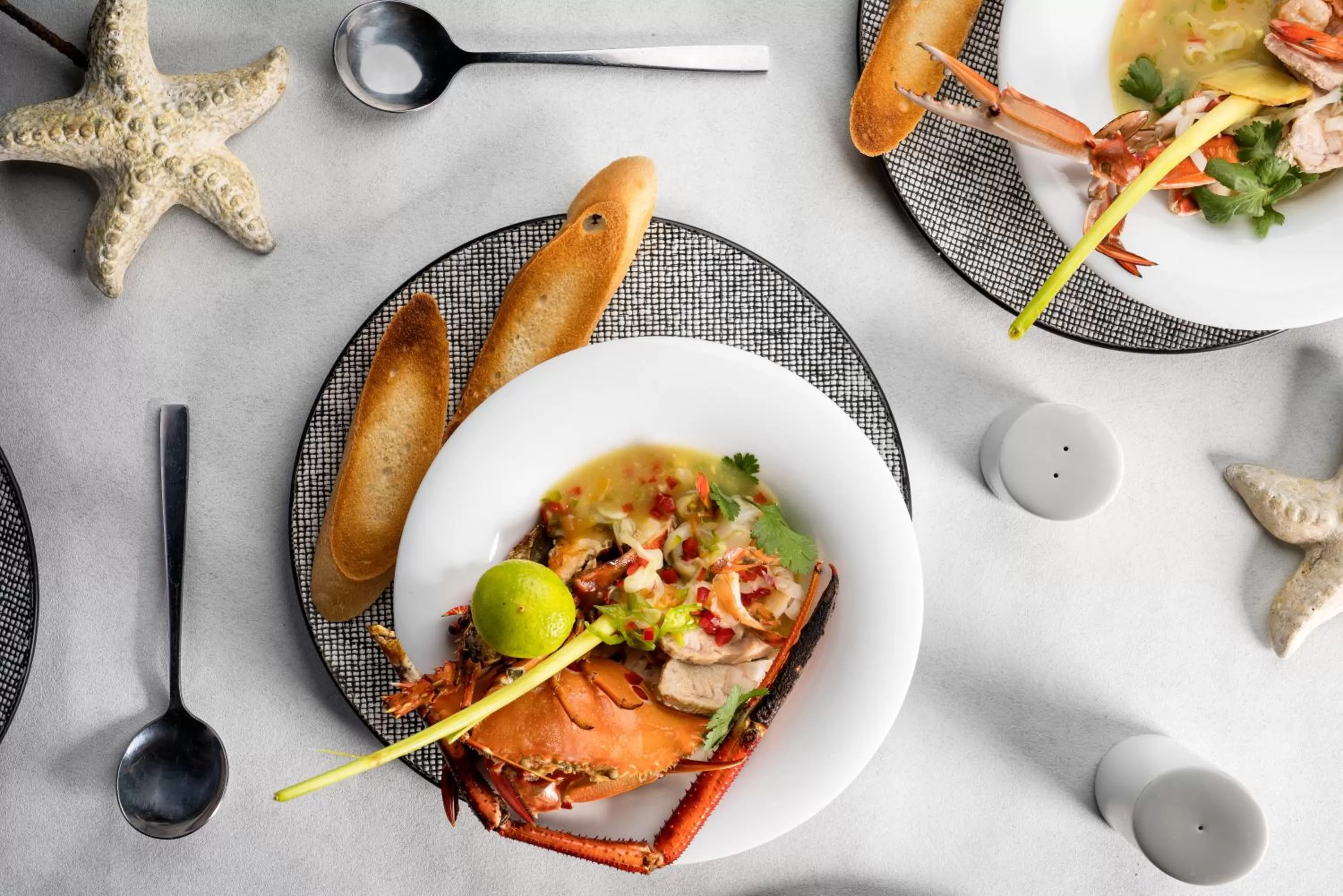 Food and drinks in Lantern Boutique Hotel by Reveal