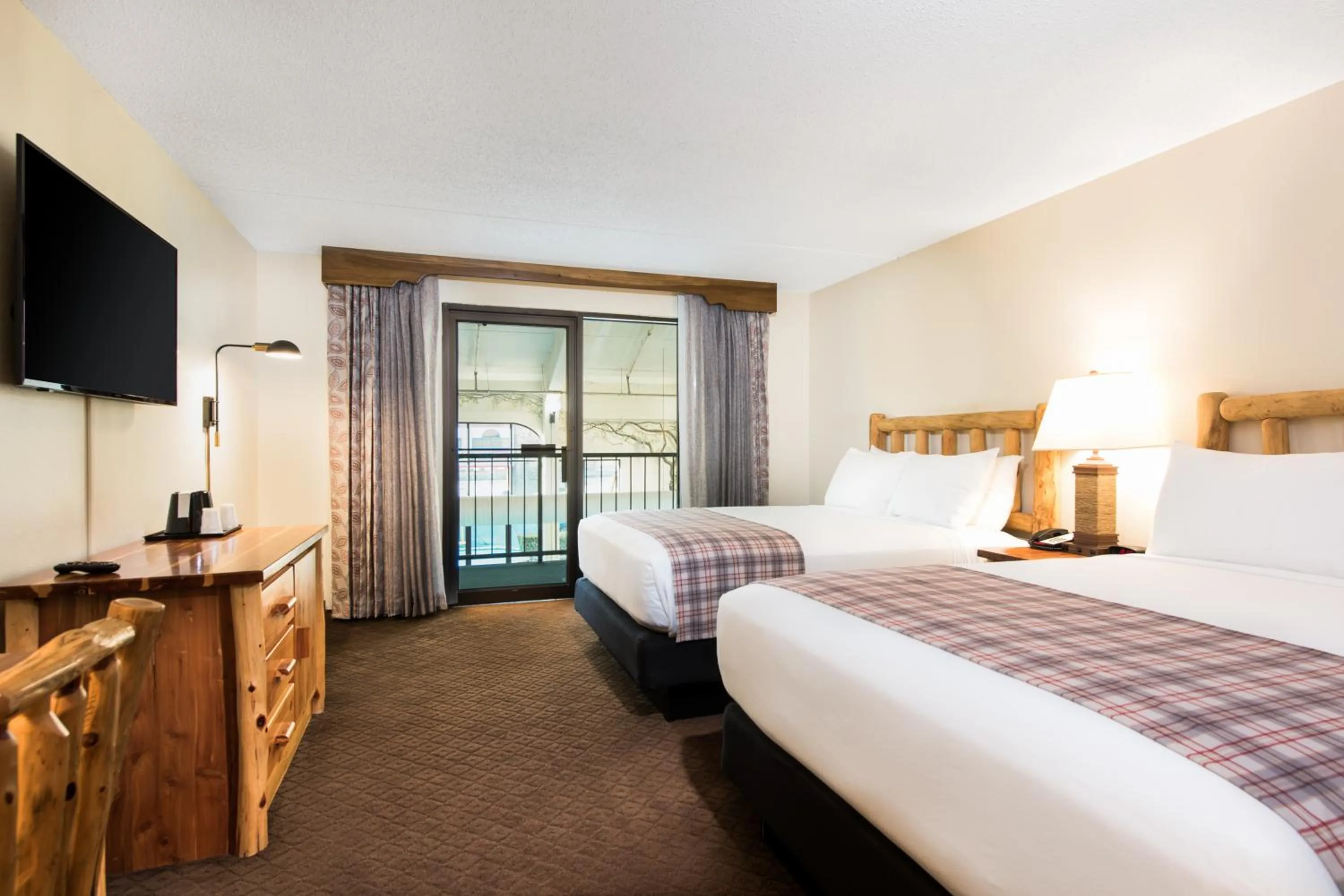 Bed in Lodge of the Ozarks