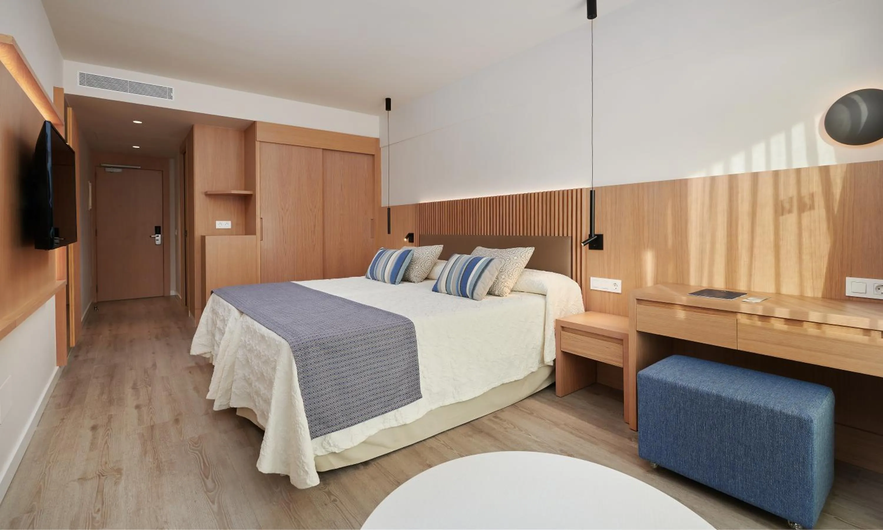 Bed in Hipotels Mediterraneo Hotel - Adults Only